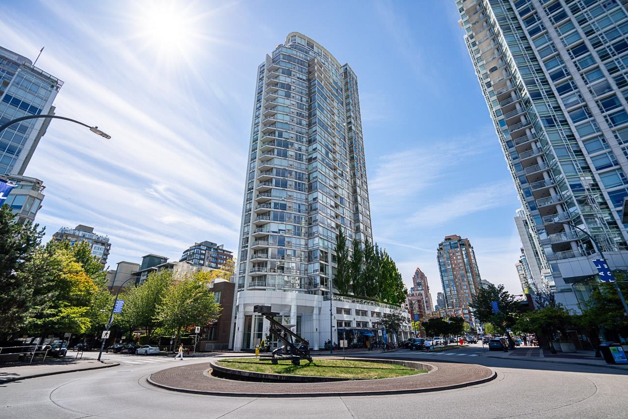 505 1201 MARINASIDE CRESCENT, R3155615, BC,