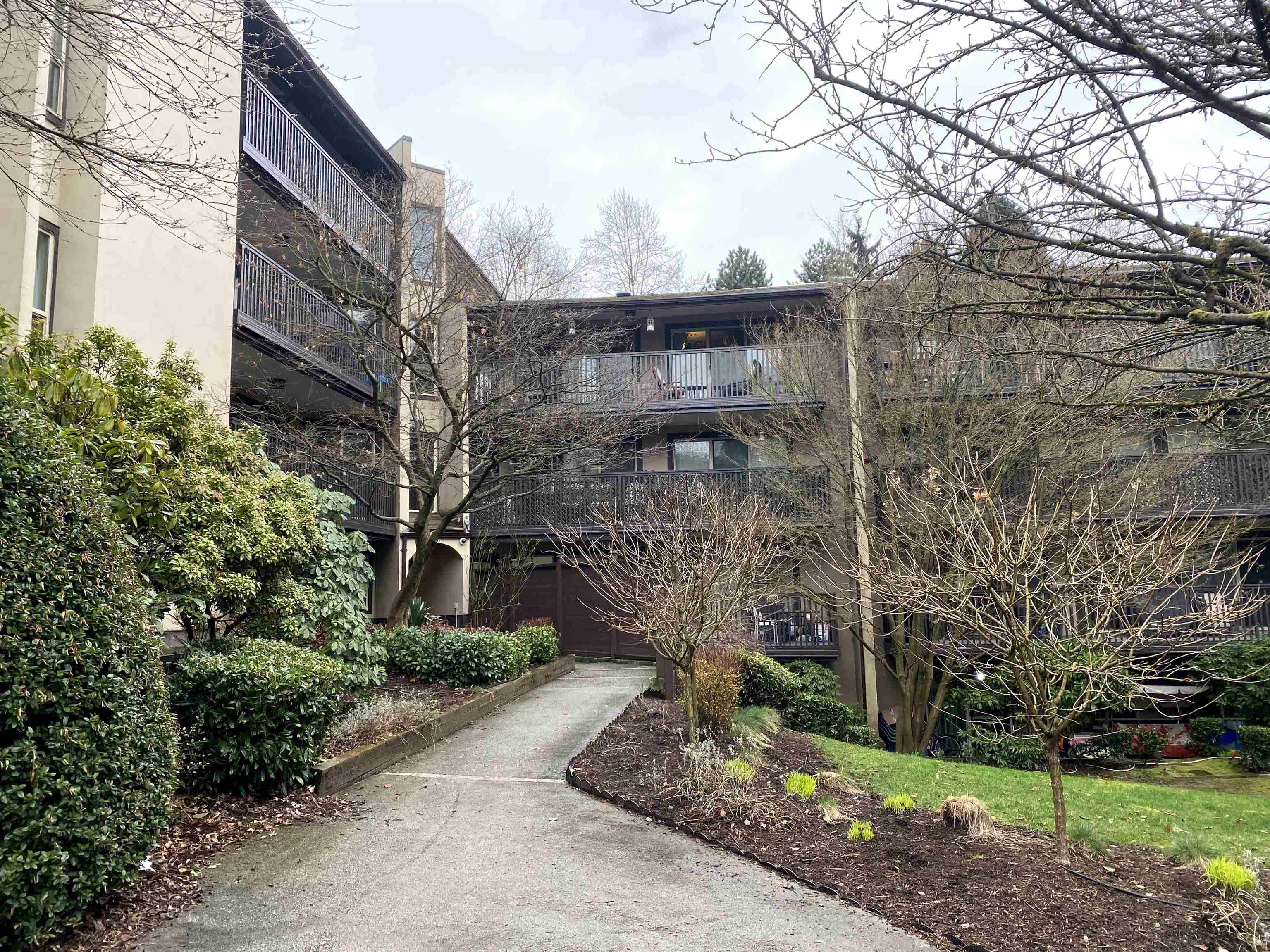 515 9867 MANCHESTER DRIVE, R3155733, BC,