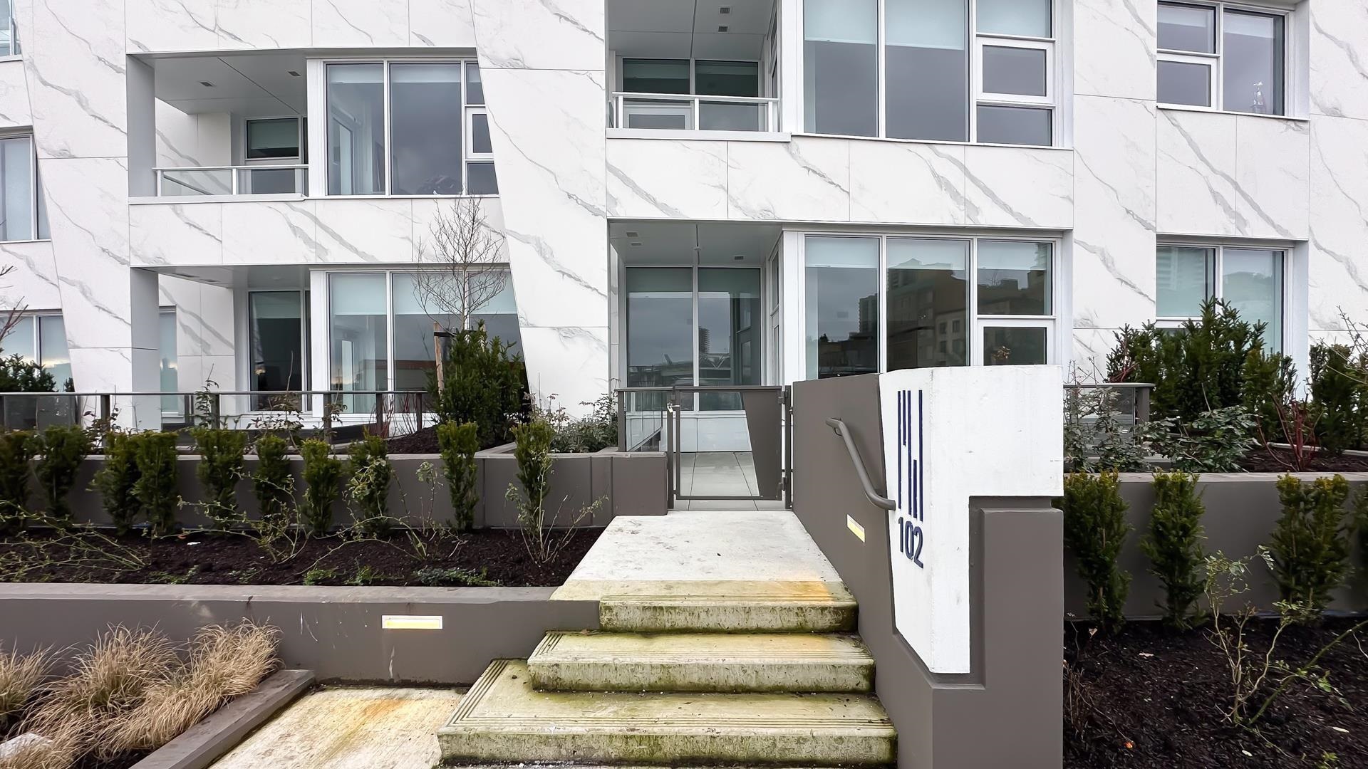 102 660 QUAYSIDE DRIVE, R3155834, BC,