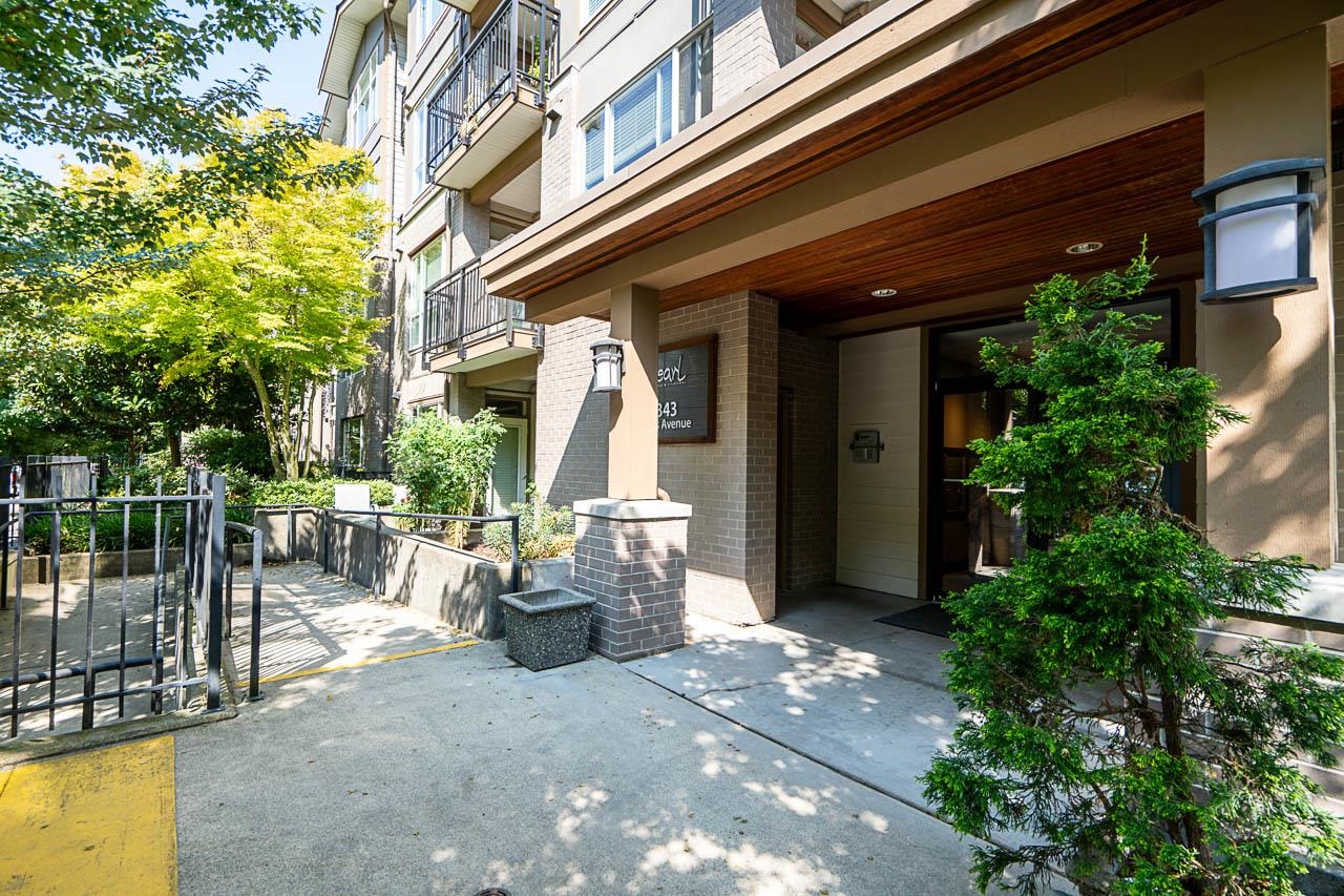 201 2343 ATKINS AVENUE, R3155875, BC,