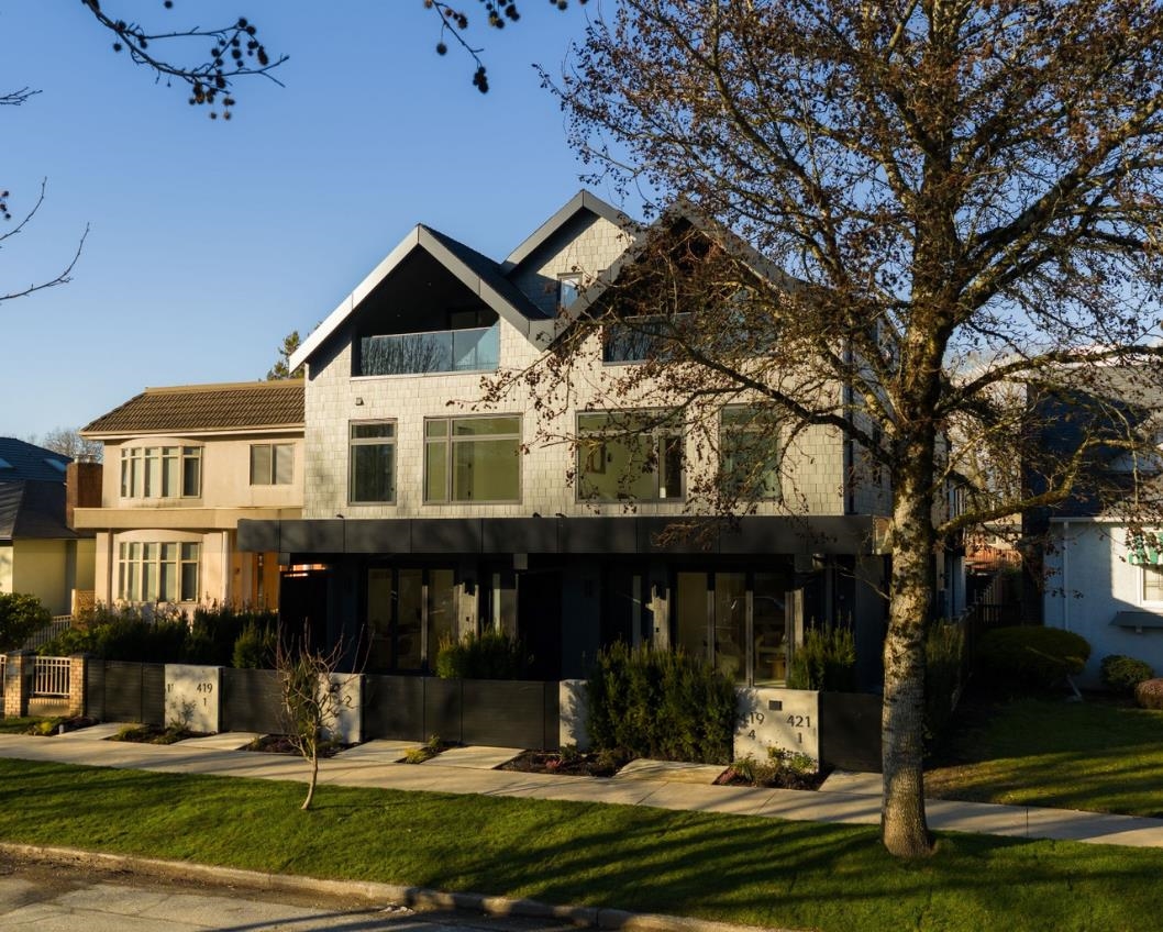 2 419 23RD AVENUE, R3155893, BC,