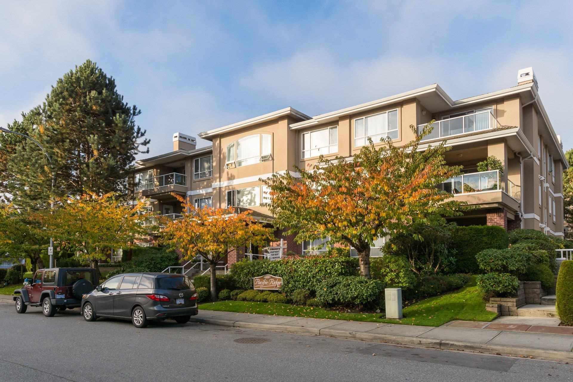 202 1131 55 STREET, R3155946, BC,