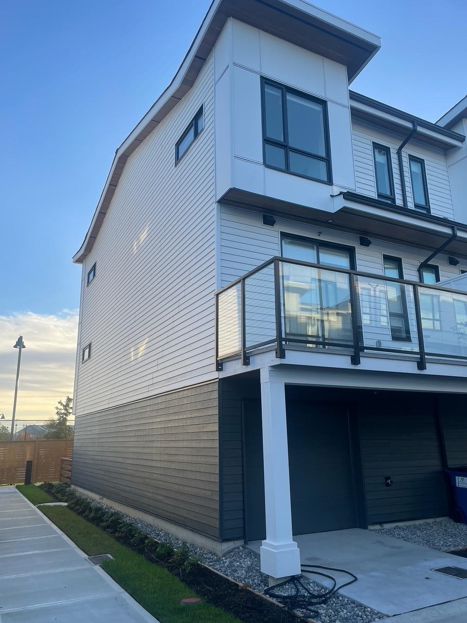 17 4745 SPRUCE WAY, R3155978, BC,