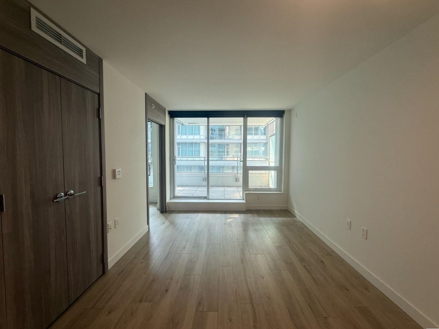509 455 MARINE DRIVE, R3156085, BC,