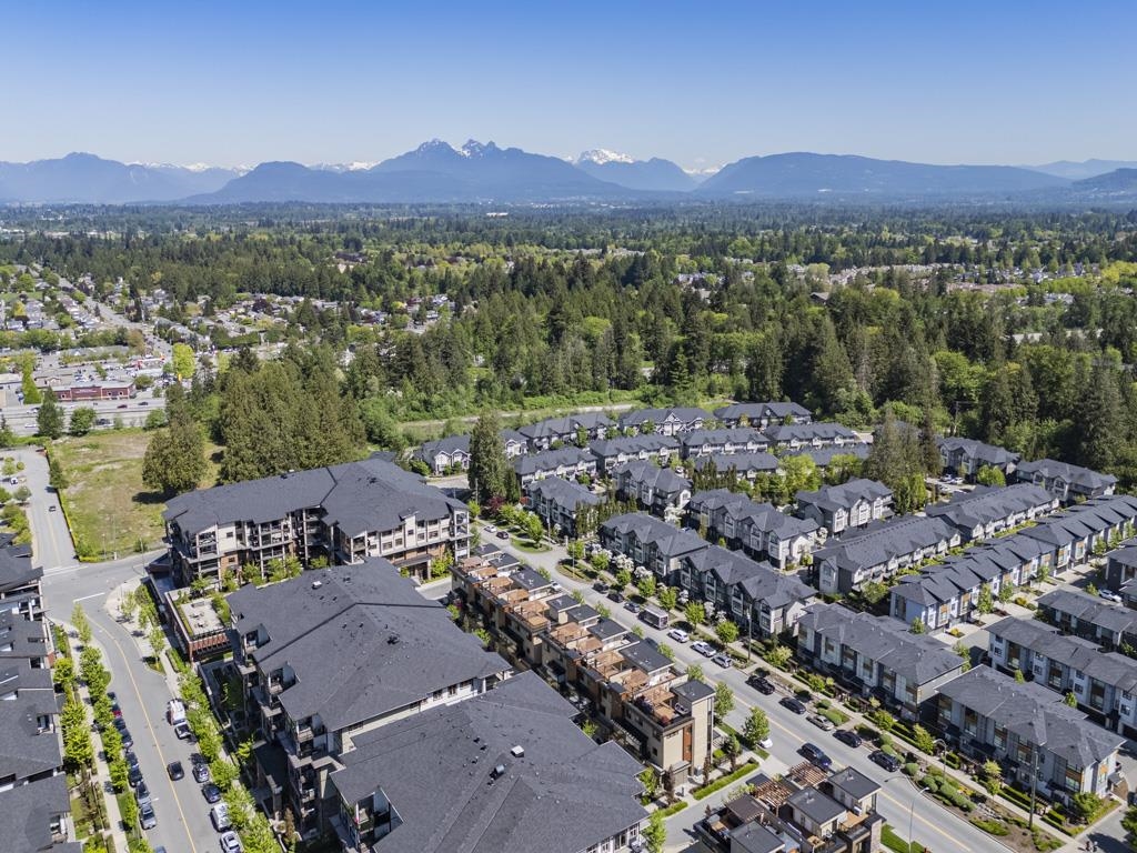 9 8567 204 STREET, R3156128, BC,