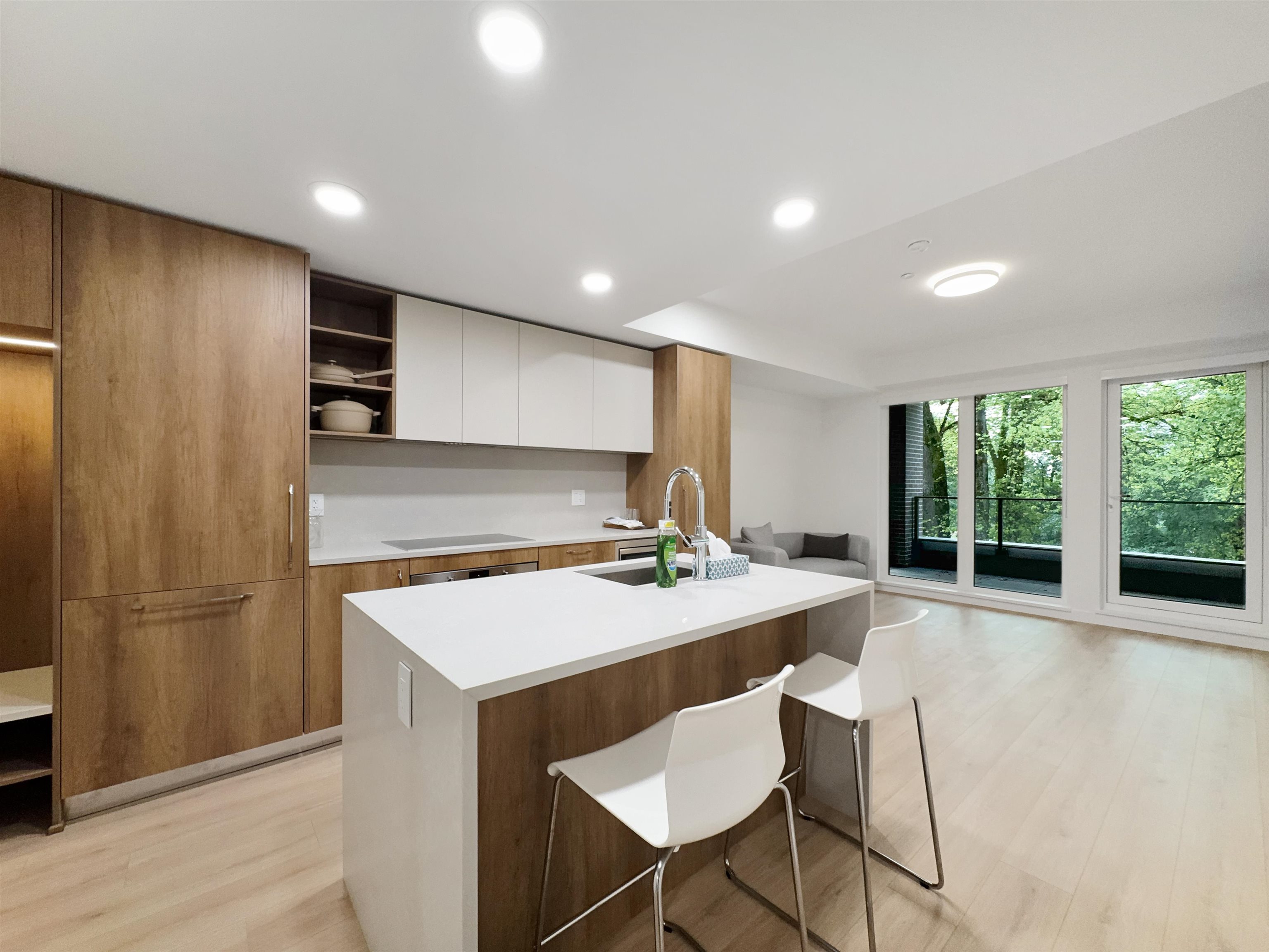 3xx 133 49TH AVENUE, R3156197, BC,