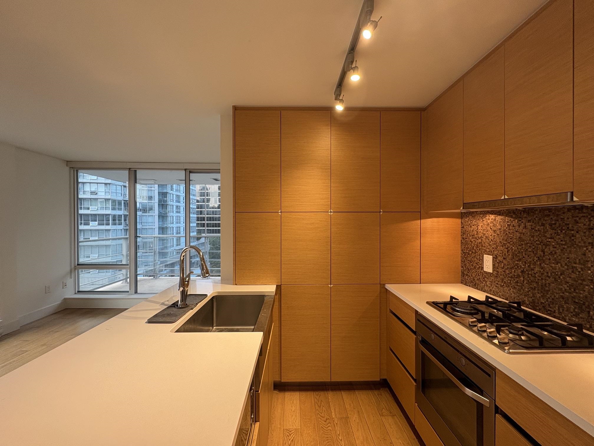 1205 565 SMITHE STREET, R3156288, BC,