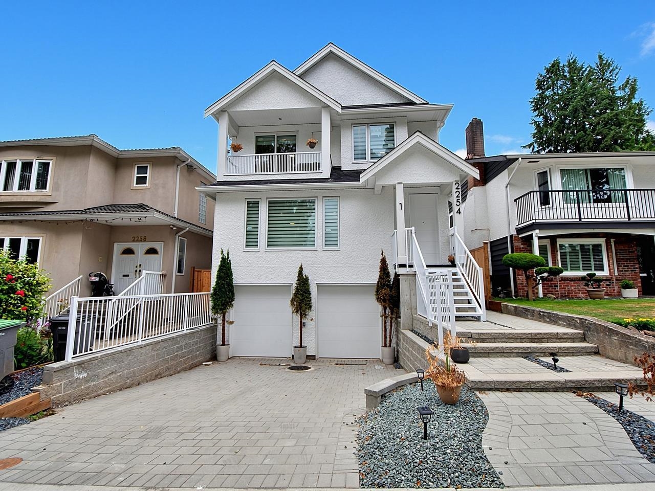 2 2254 24TH AVENUE, R3156299, BC,