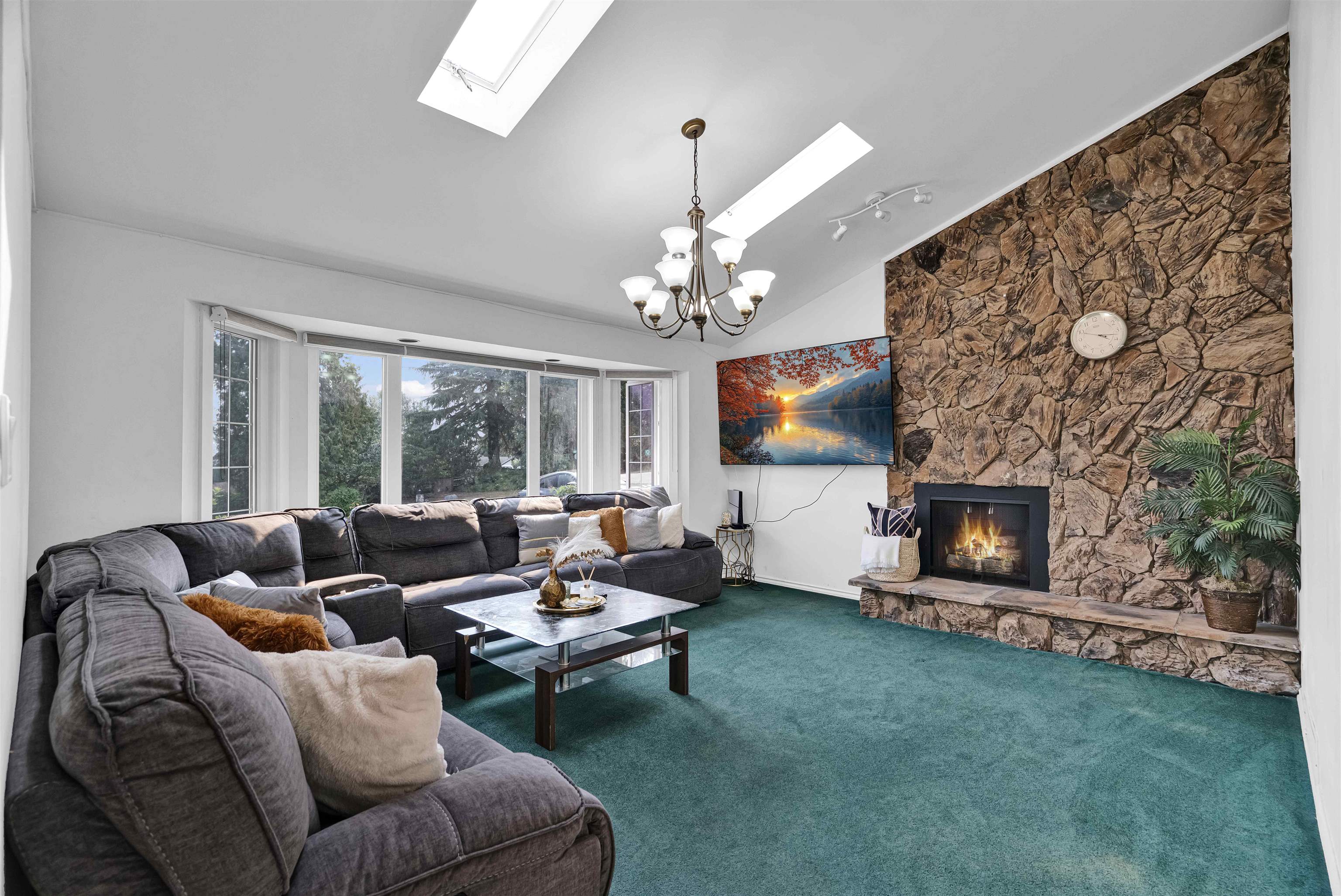 12921 SOUTHRIDGE DRIVE, Surrey BC V3X 3C7, R3156305, BC,