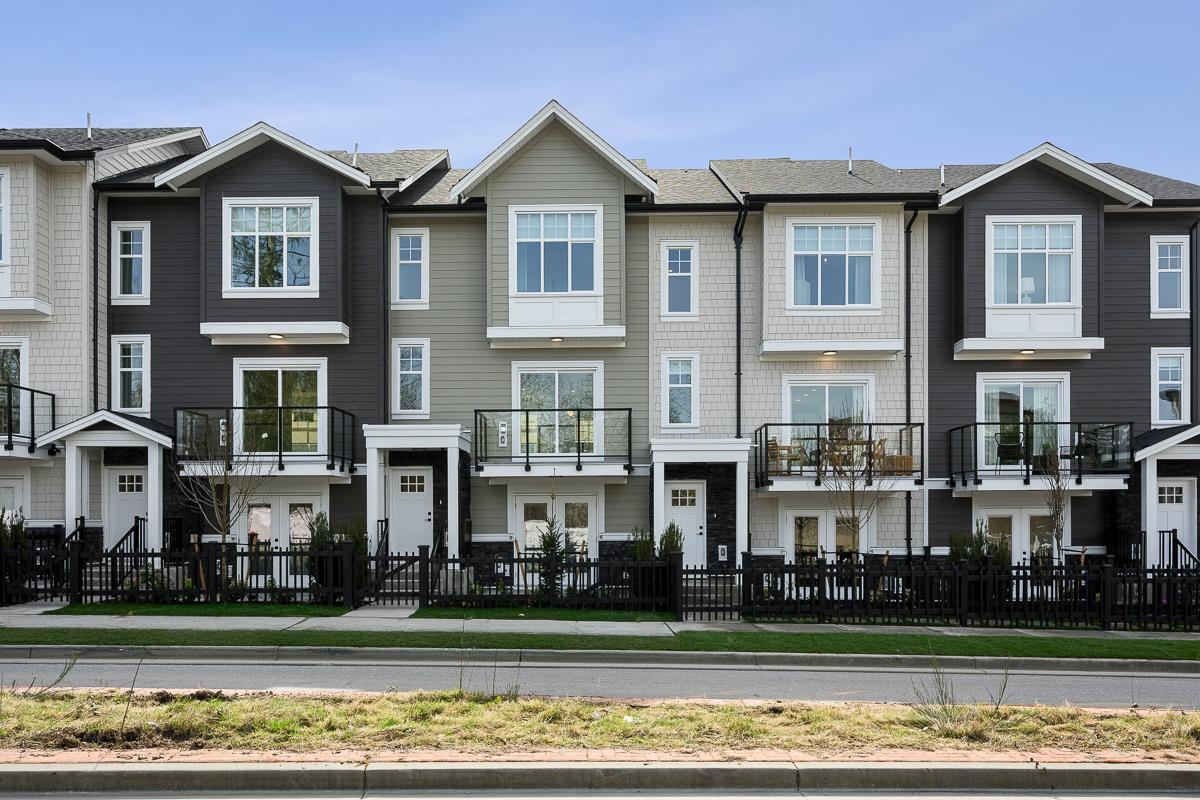 42 7716 207 STREET, R3156334, BC,