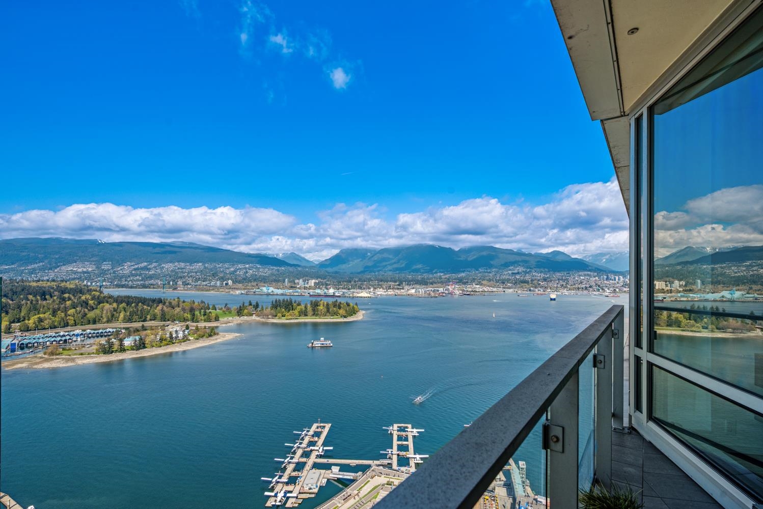 4X03 1077 CORDOVA STREET, R3156346, BC,