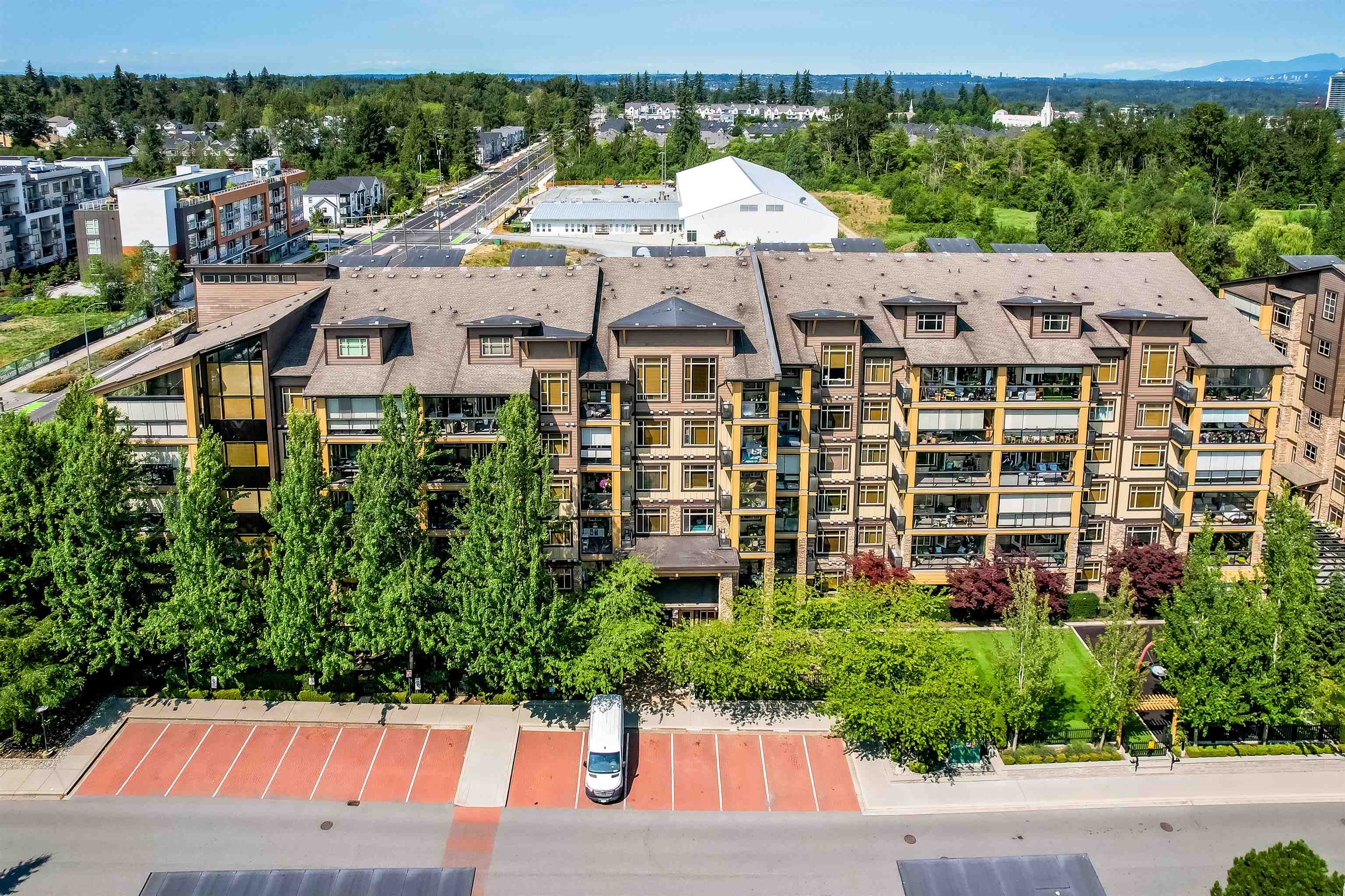 301 8067 207 STREET, R3156362, BC,