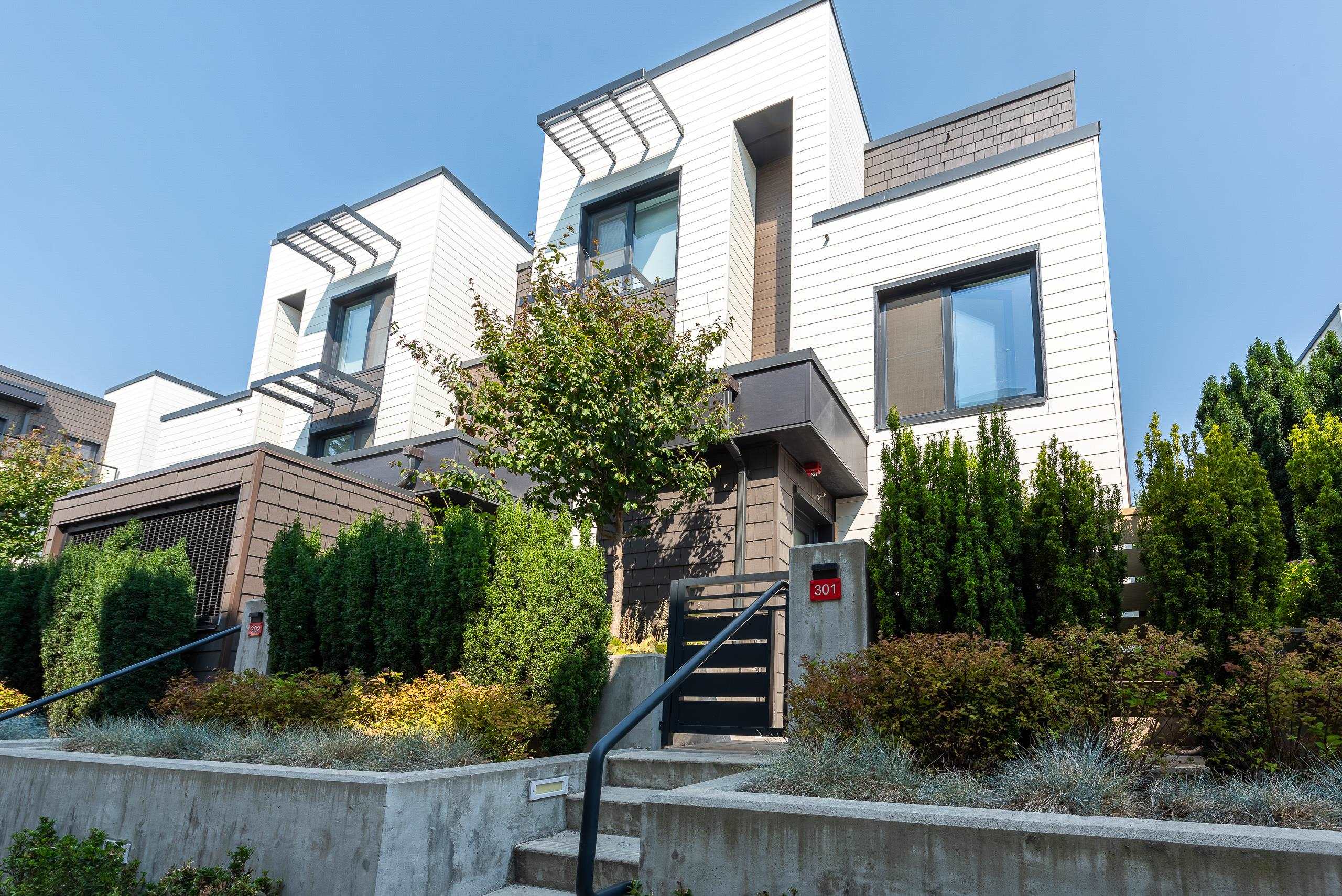 301 606 FOSTER AVENUE, R3156391, BC,