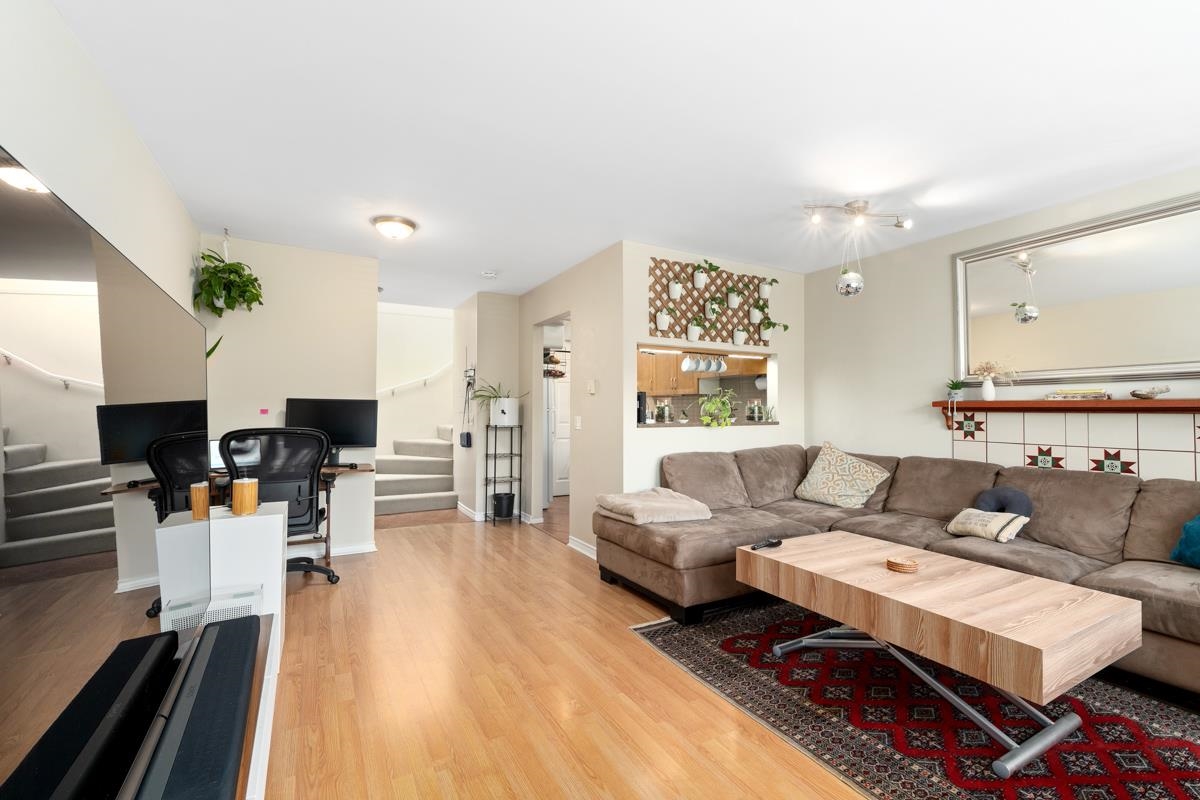 5 1214 7TH AVENUE, R3156483, BC,