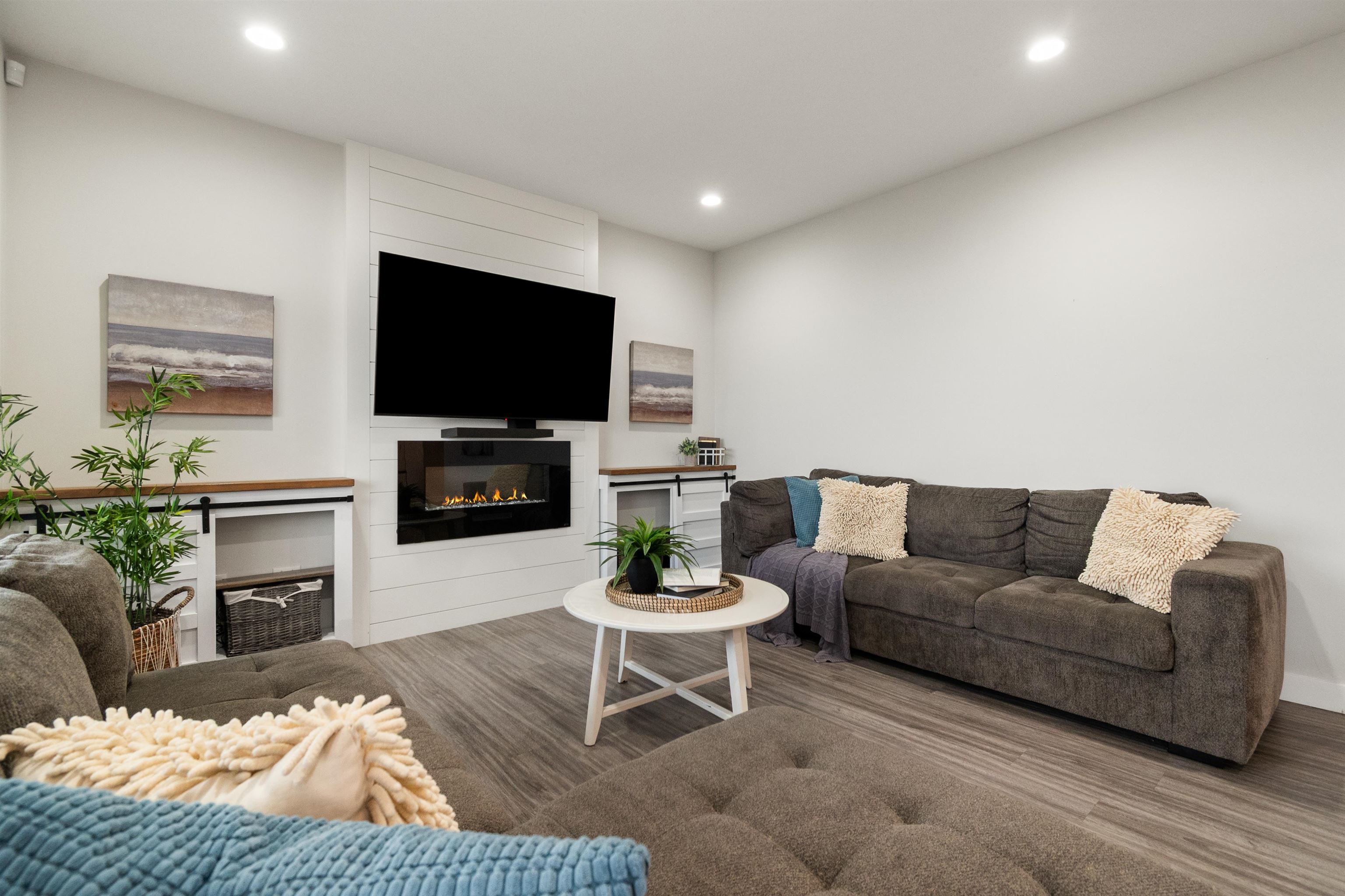 22 6262 REXFORD DRIVE, R3156516, BC,