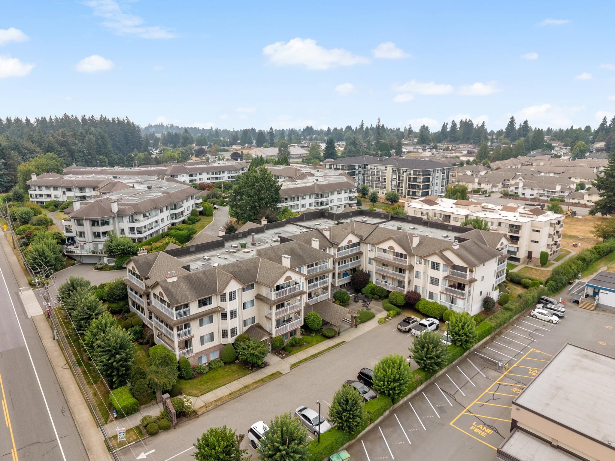 201 2491 GLADWIN ROAD, R3156544, BC,