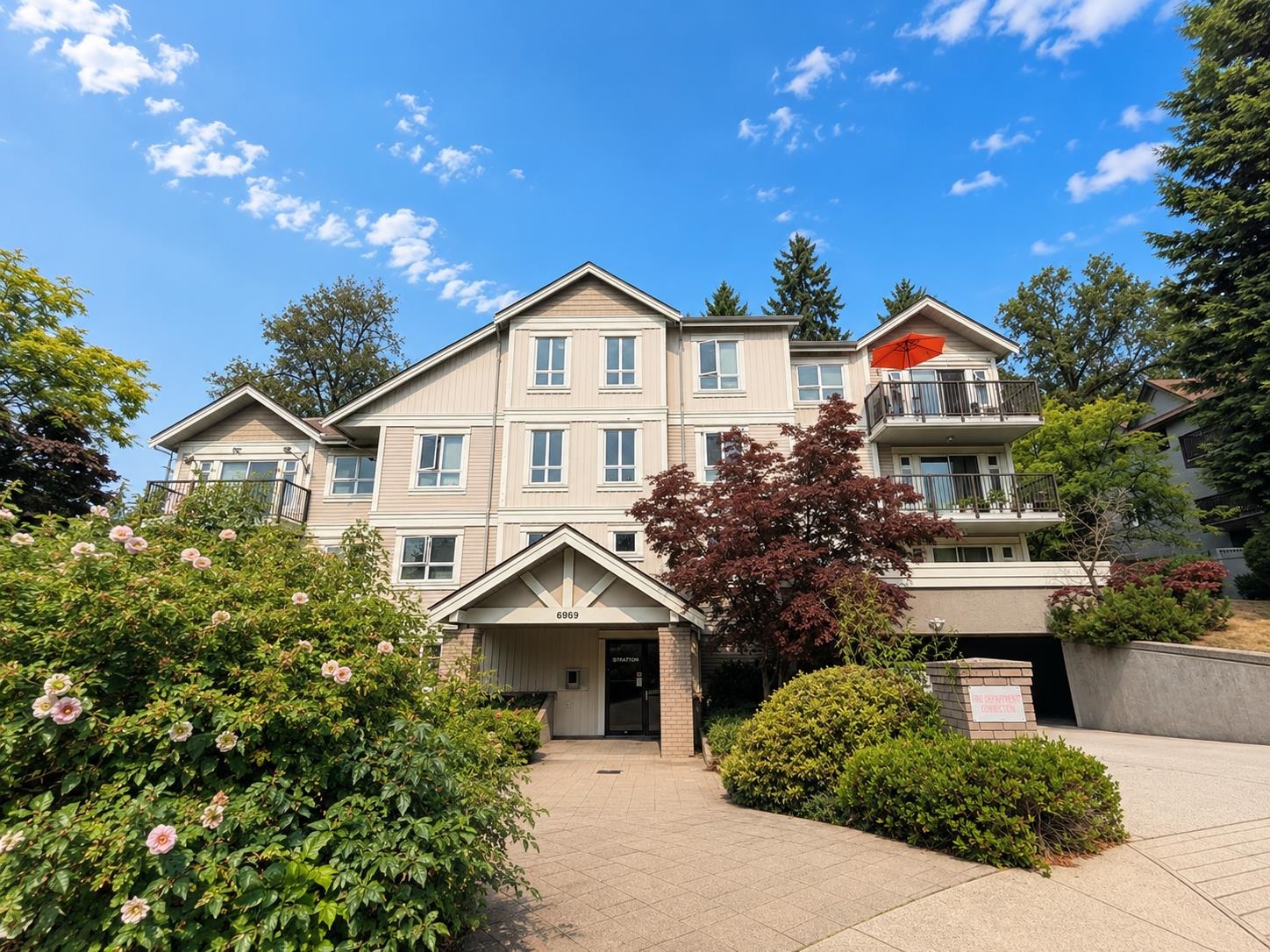 203 6969 21ST AVENUE, R3156635, BC,