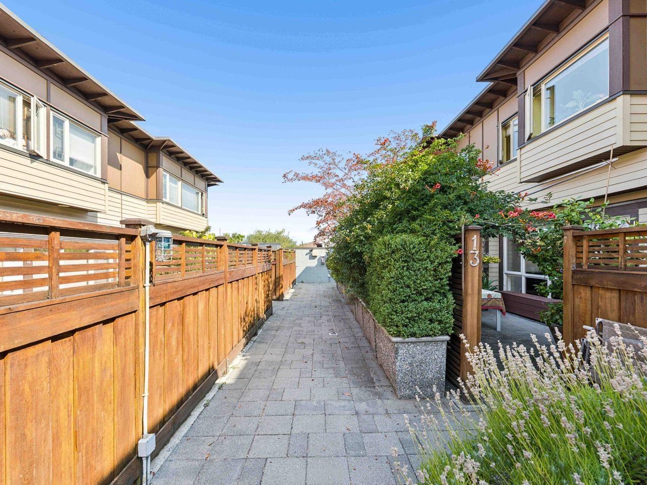 13 2389 CHARLES STREET, R3156647, BC,