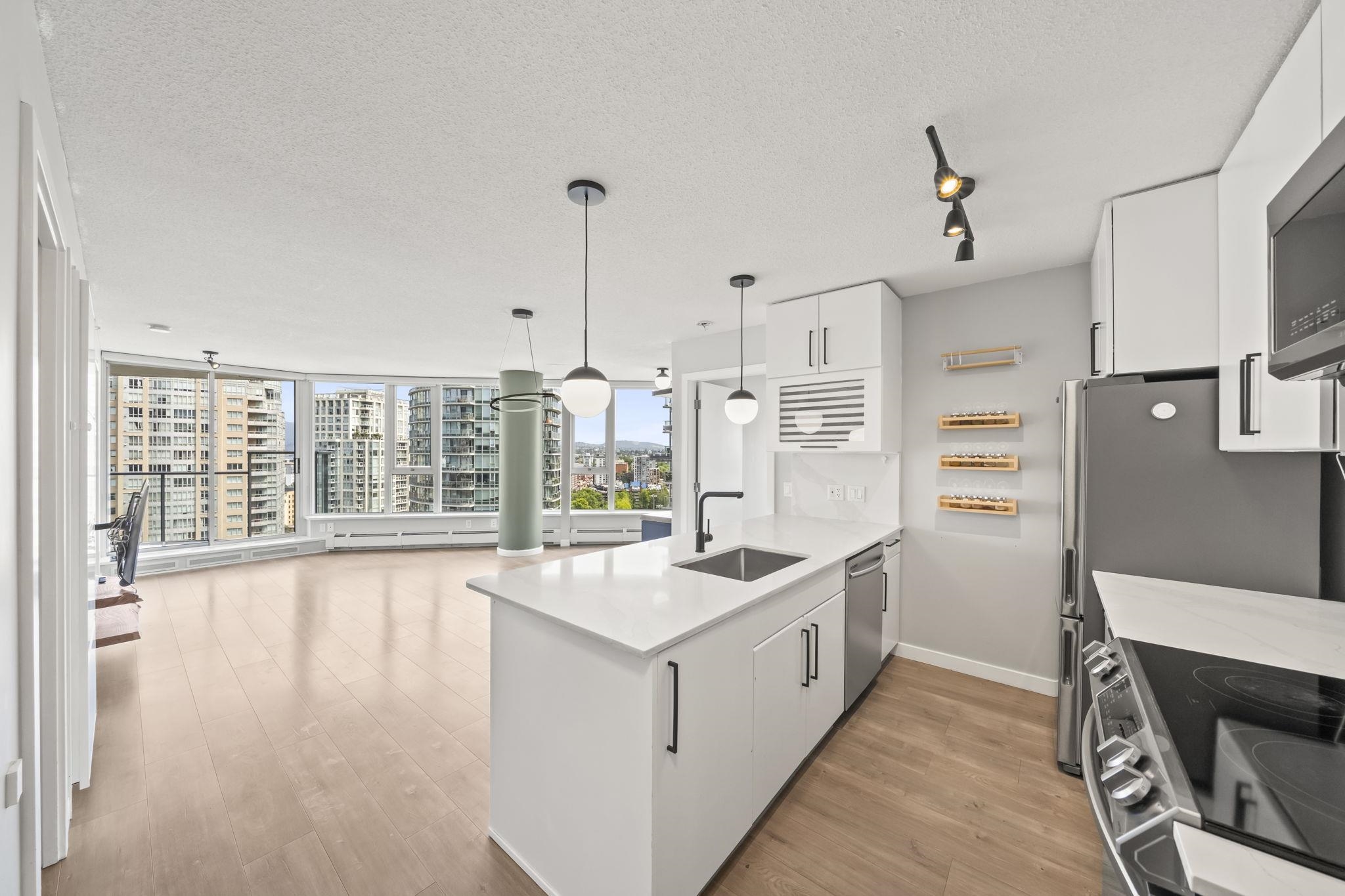 2202 689 ABBOTT STREET, R3156721, BC,