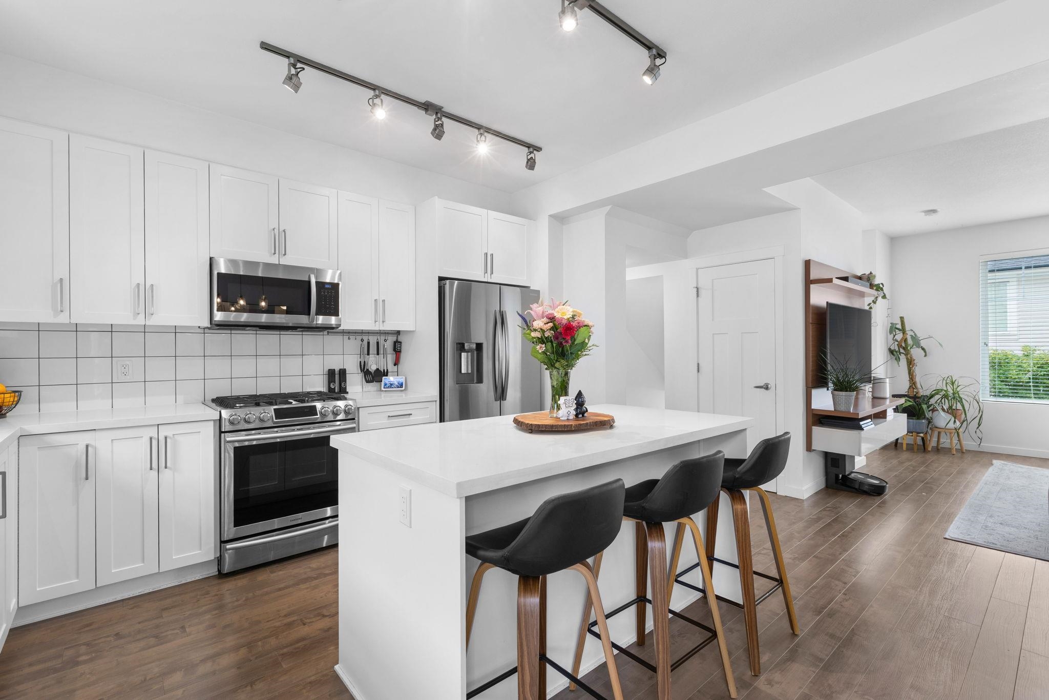 11 11272 240 STREET, R3156722, BC,