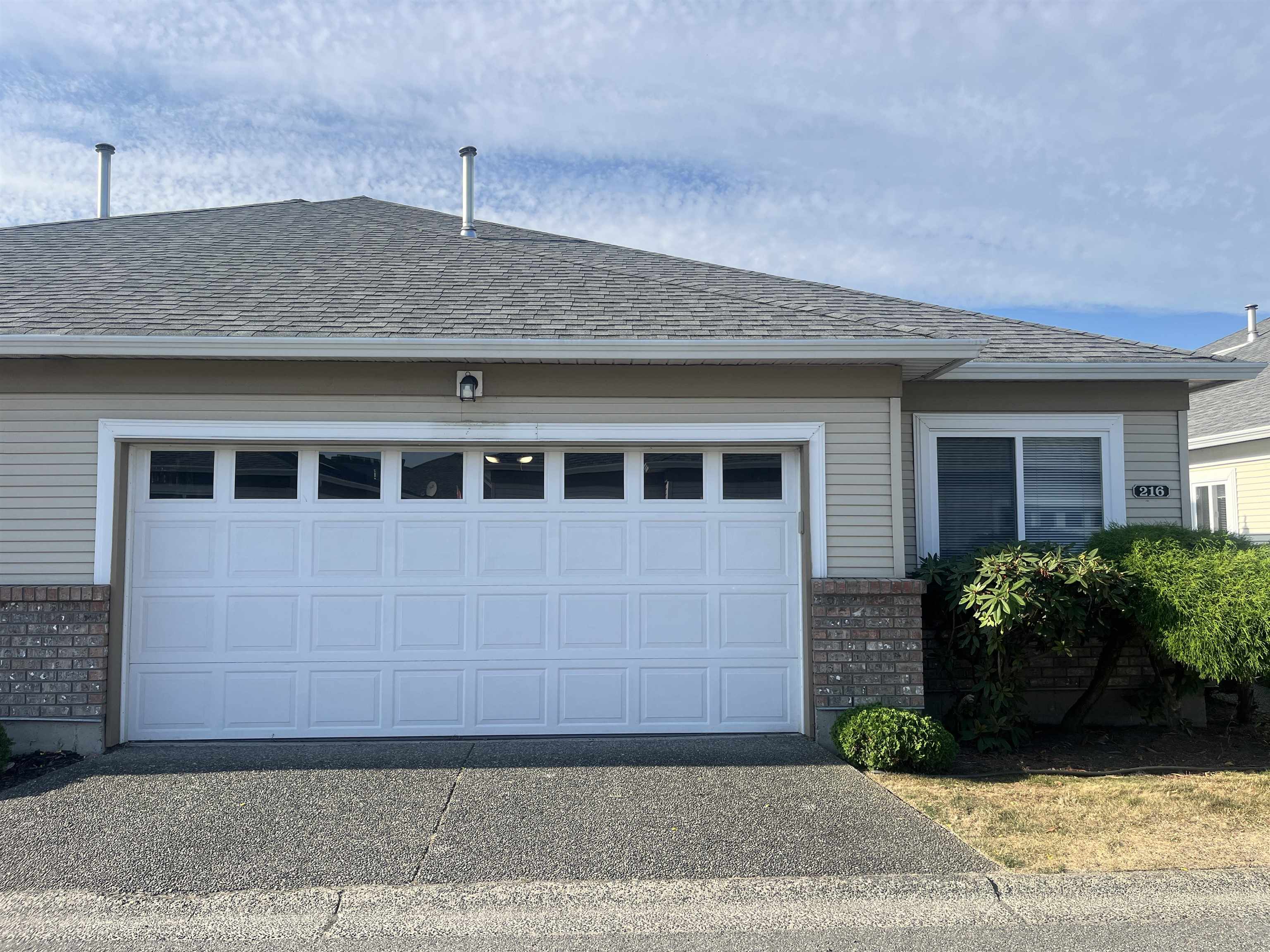 216 8485 YOUNG ROAD, R3156759, BC,