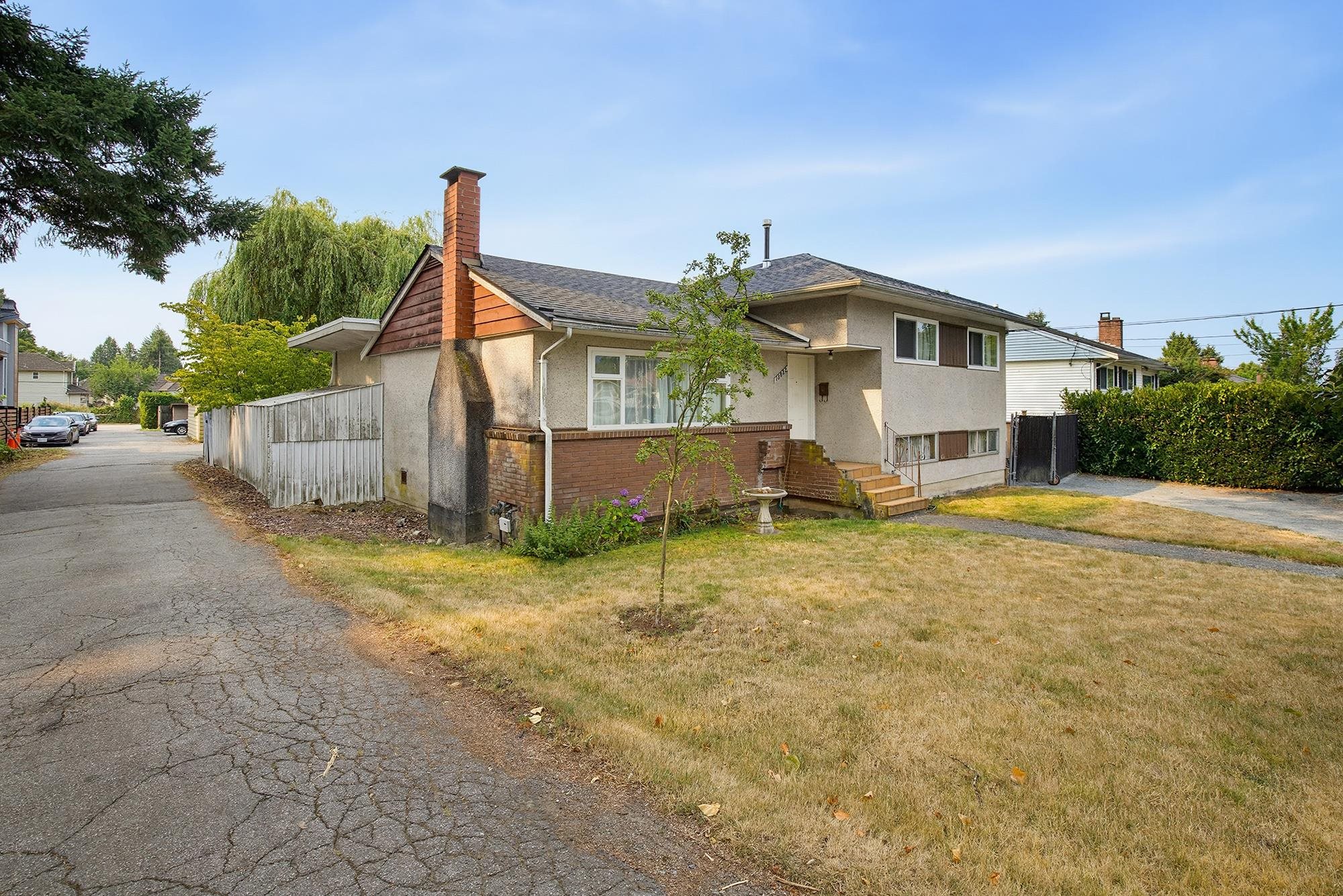 13022 101 AVENUE, Surrey BC V3T 1L1, R3156849, BC,