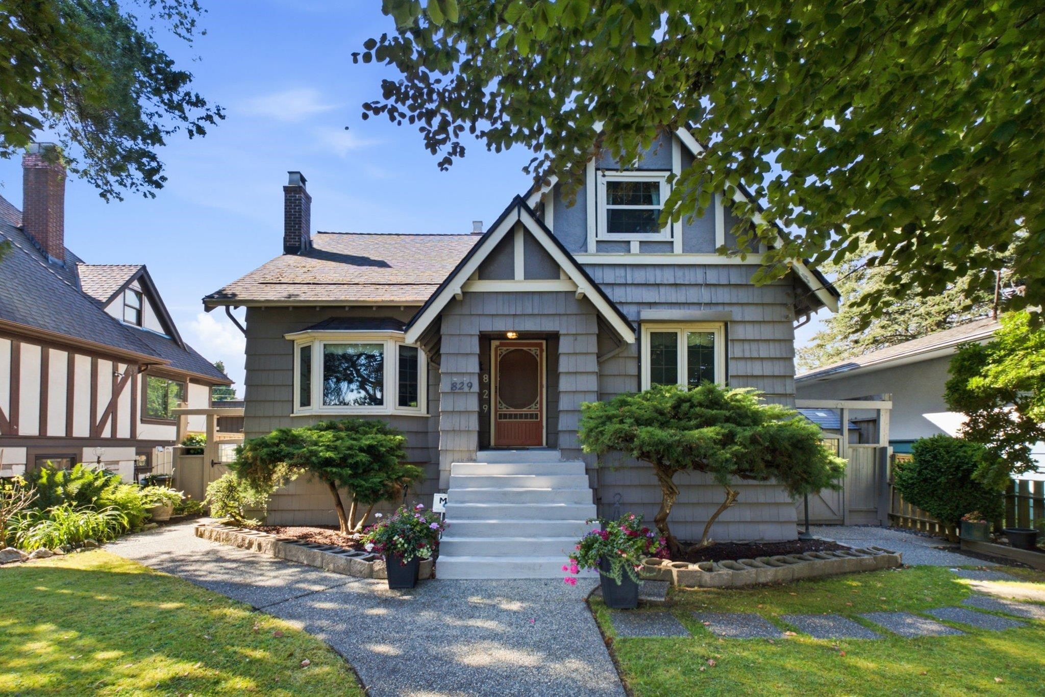 829 EIGHTH AVENUE, New Westminster BC V3M 2R4, R3156859, BC,