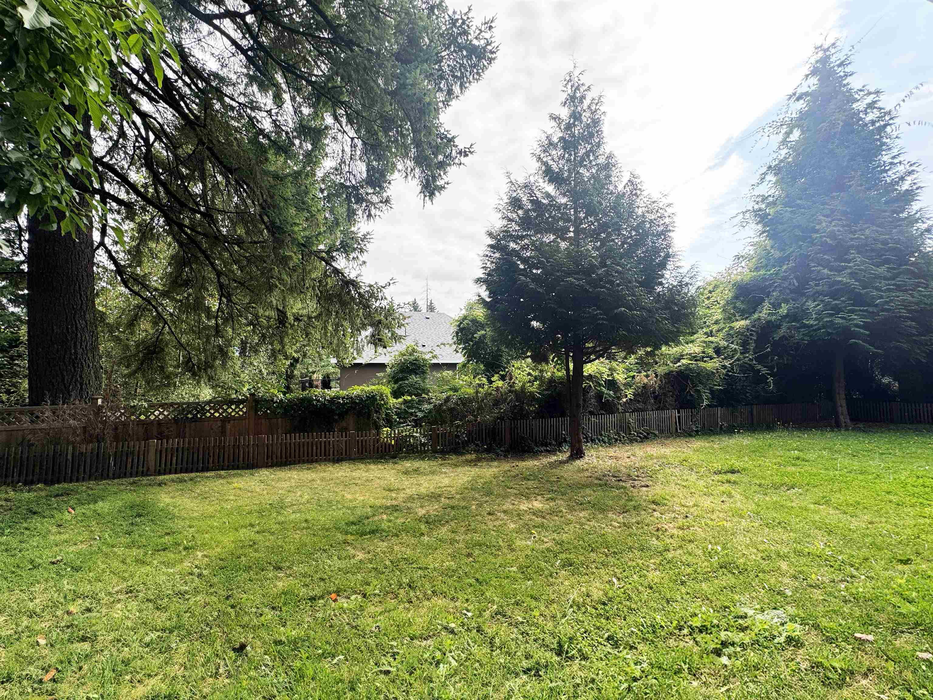 Ground Suite-14000 WELLINGTON CRESCENT, Surrey BC V3R 9H2, R3156862, BC,
