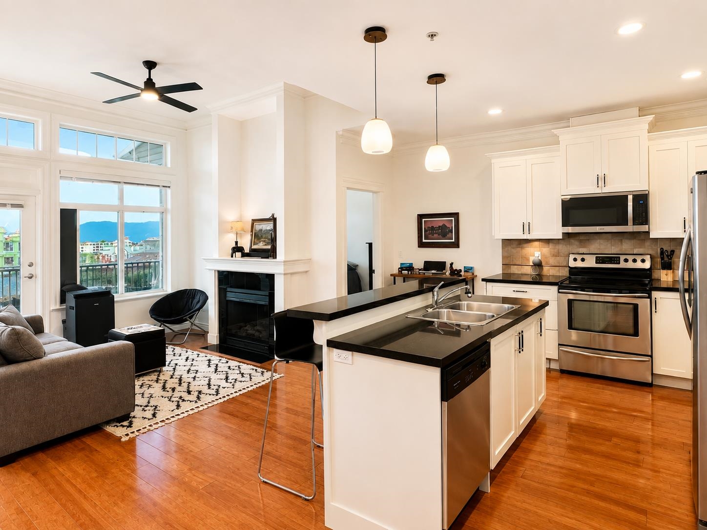 401 9108 MARY STREET, R3156914, BC,