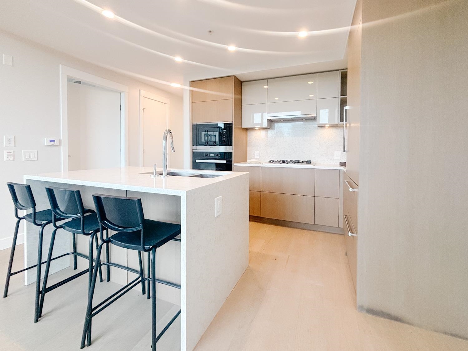 205 469 WEST KING EDWARD AVENUE, R3156927, BC,