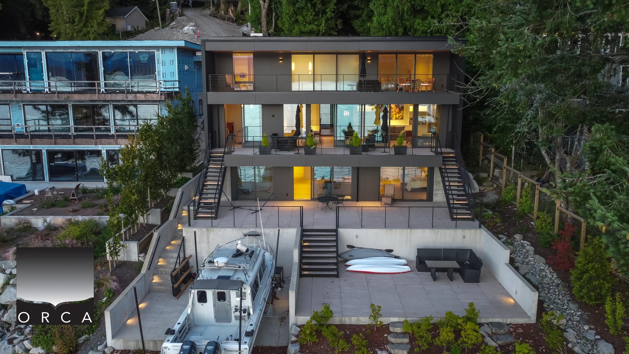 Main 8885 LAWRENCE WAY, R3156932, BC,