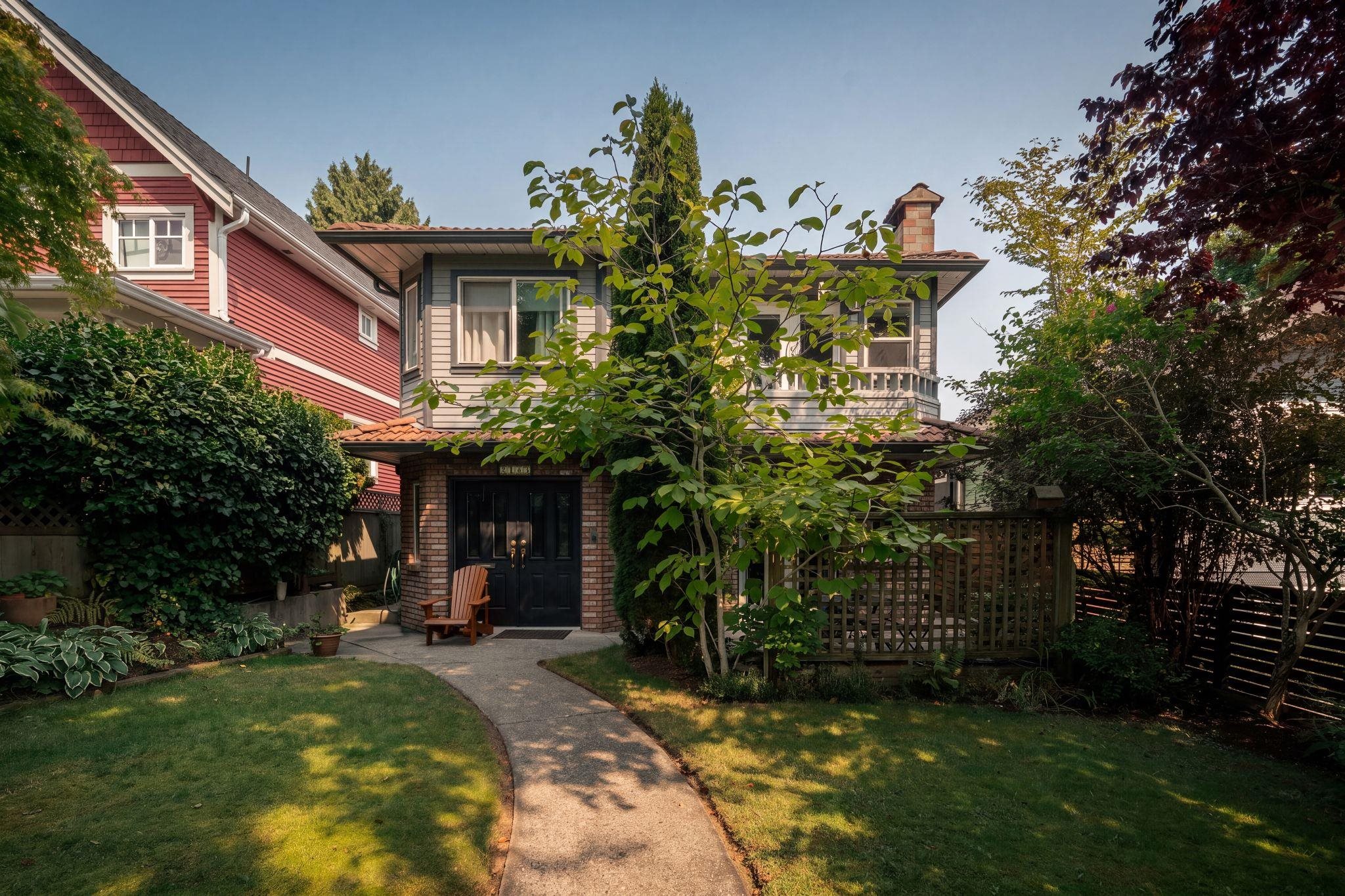 2183 NAPIER STREET, Vancouver BC V5L 2P1, R3156949, BC,