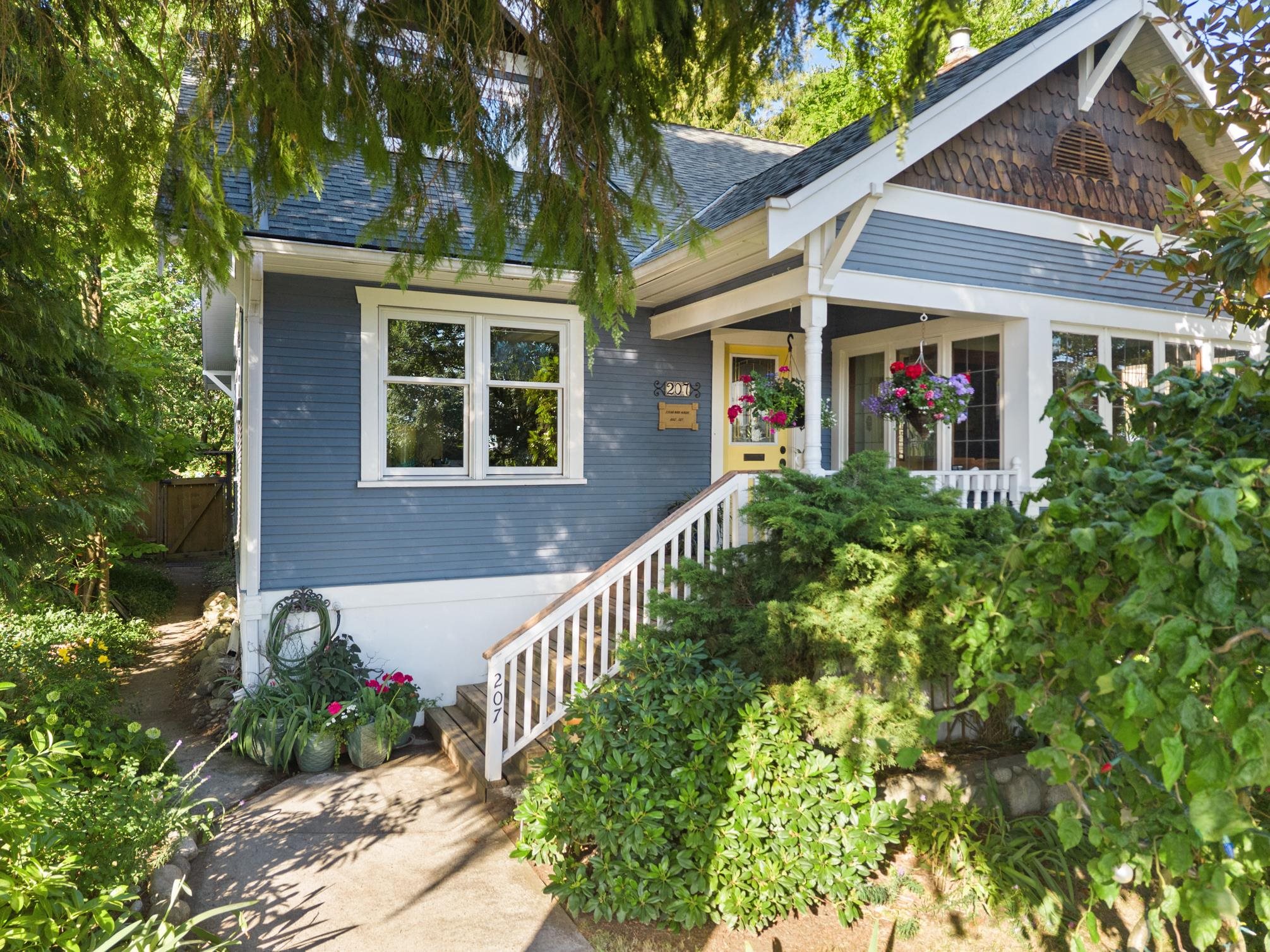 207 EIGHTH STREET, New Westminster BC V3M 3P8, R3156952, BC,