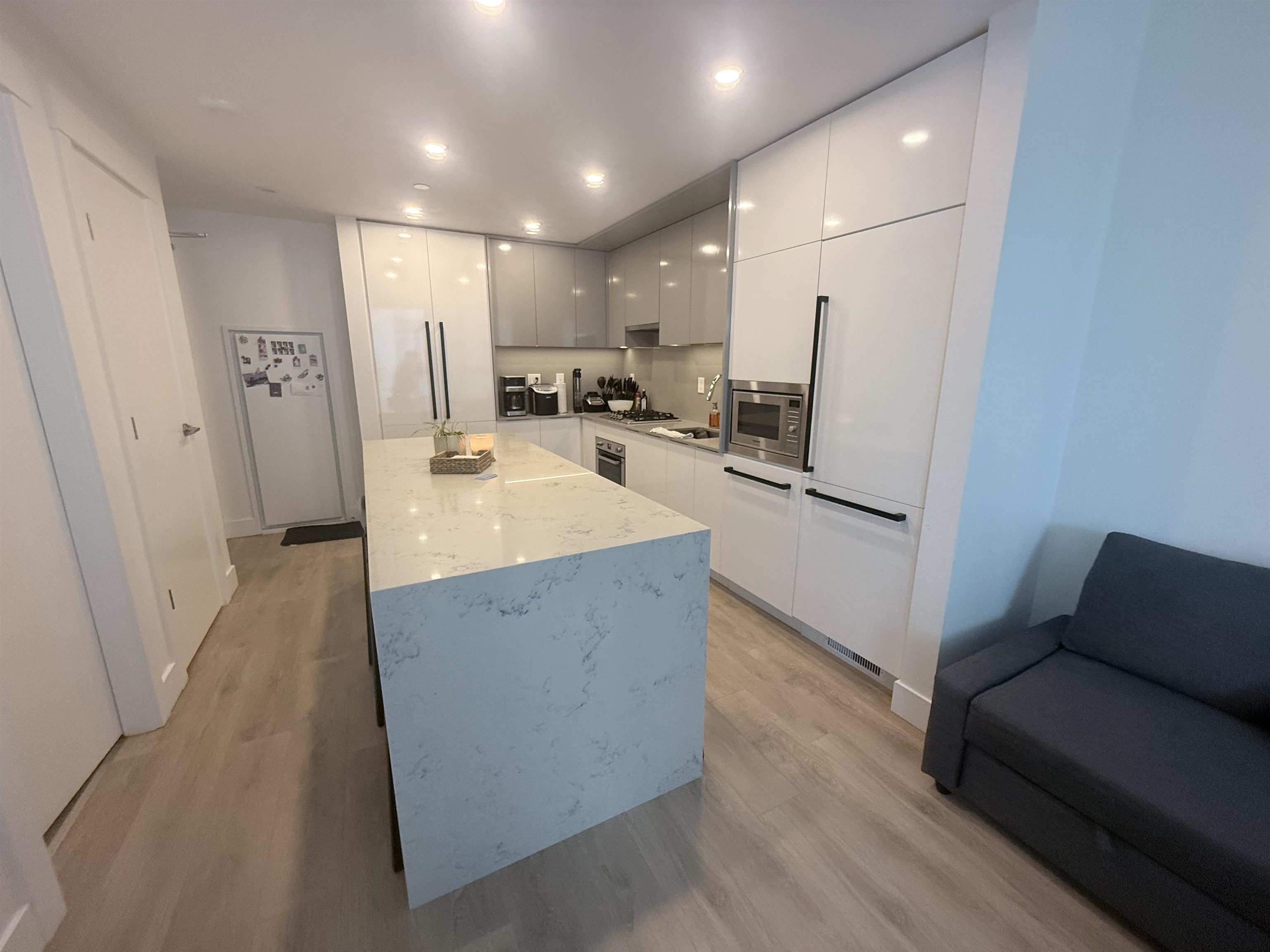 2510 4711 HAZEL STREET, R3157030, BC,