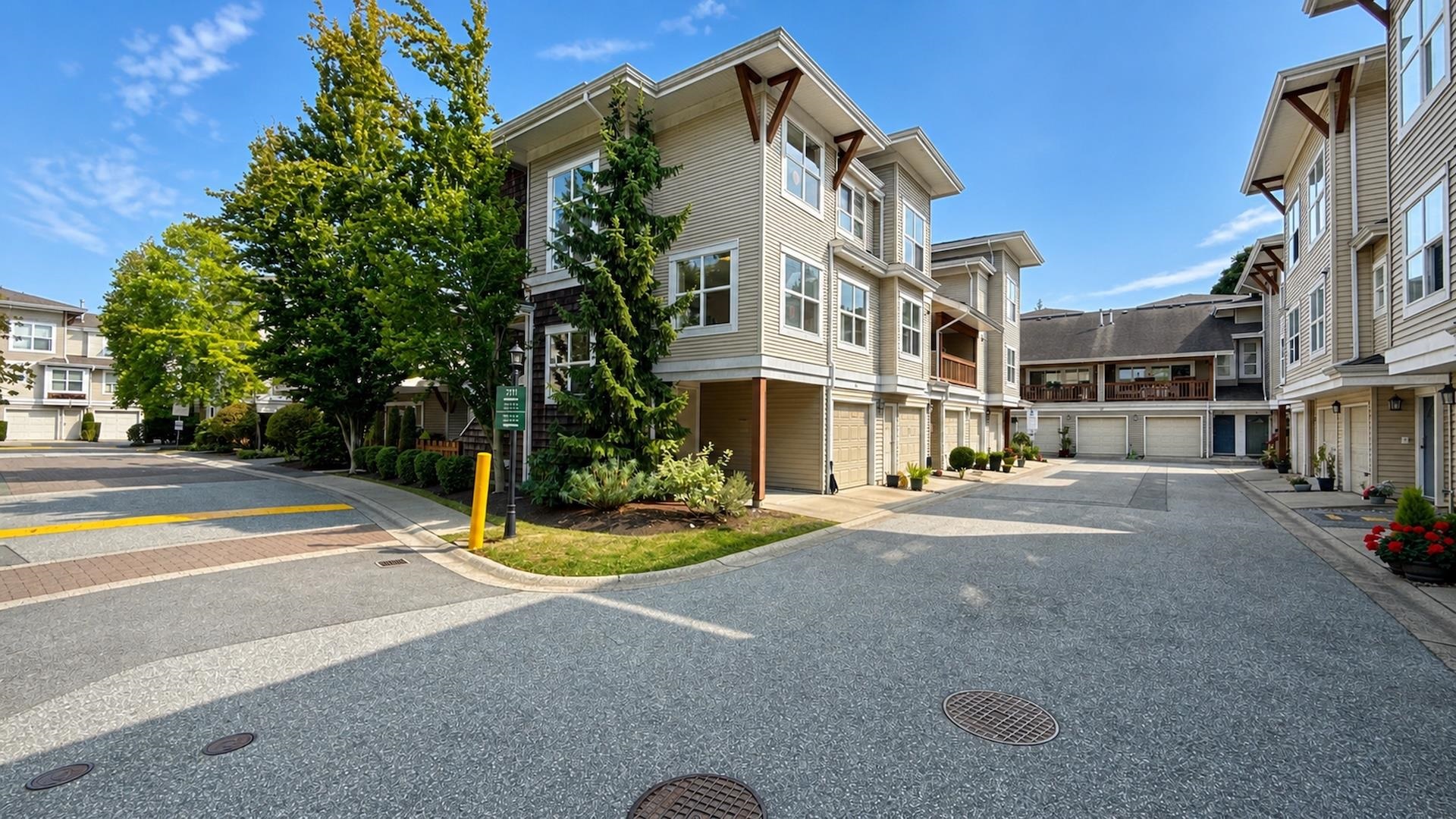 MLS® listing #R3157058 for sale located at 51 7111 LYNNWOOD DRIVE