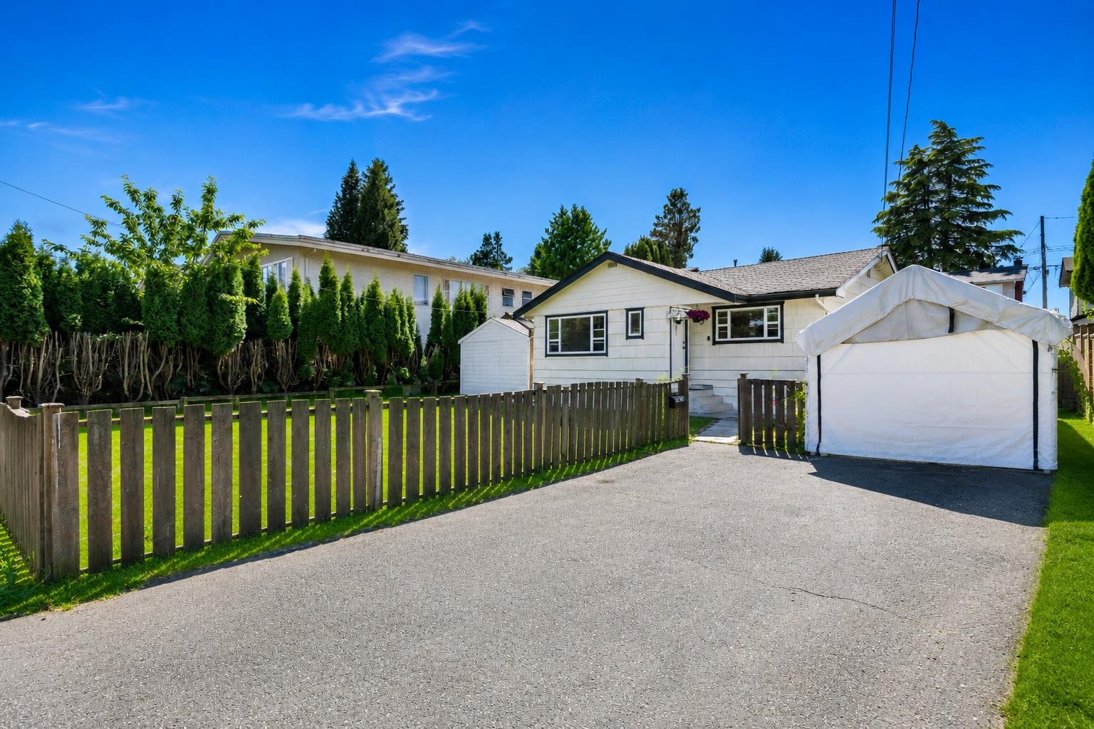 931 SPERLING AVENUE, Burnaby BC V5B 4H7, R3157087, BC,