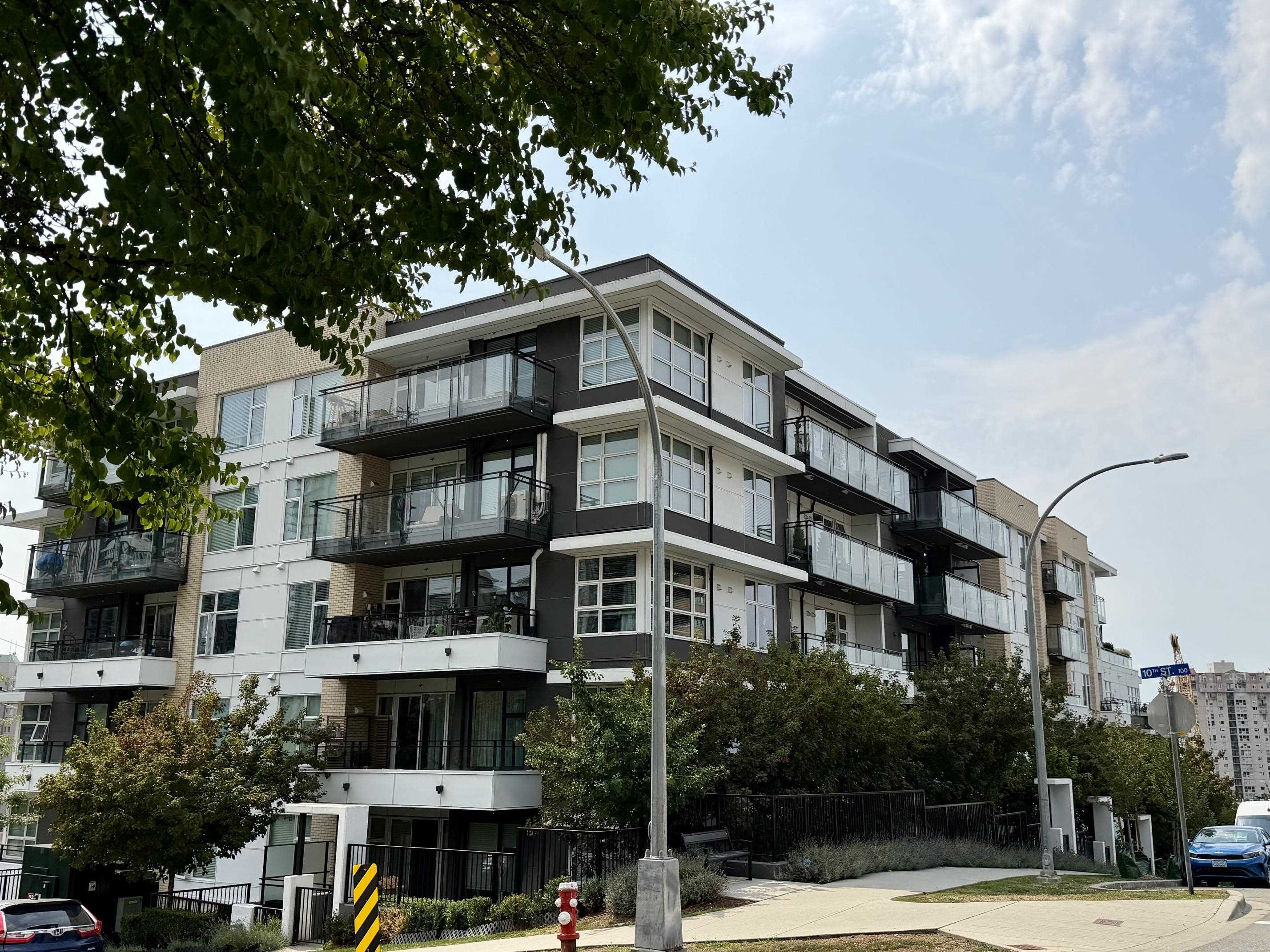 402 1012 AUCKLAND STREET, R3157097, BC,