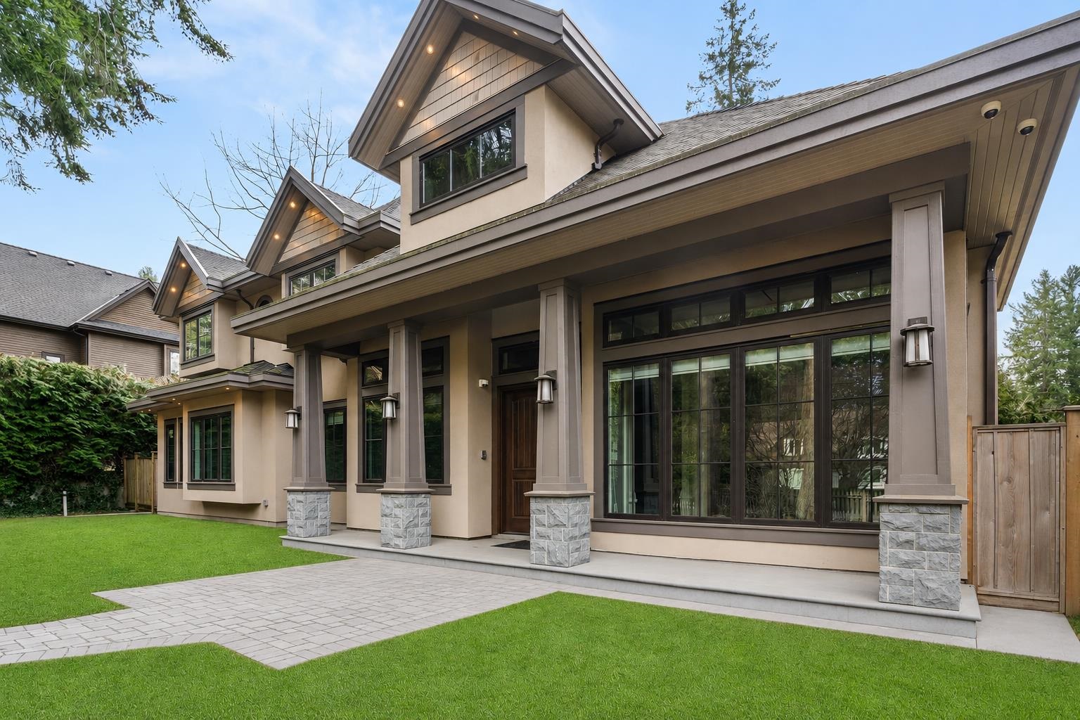 13096 24 AVENUE, Surrey BC V4A 2G1, R3157246, BC,