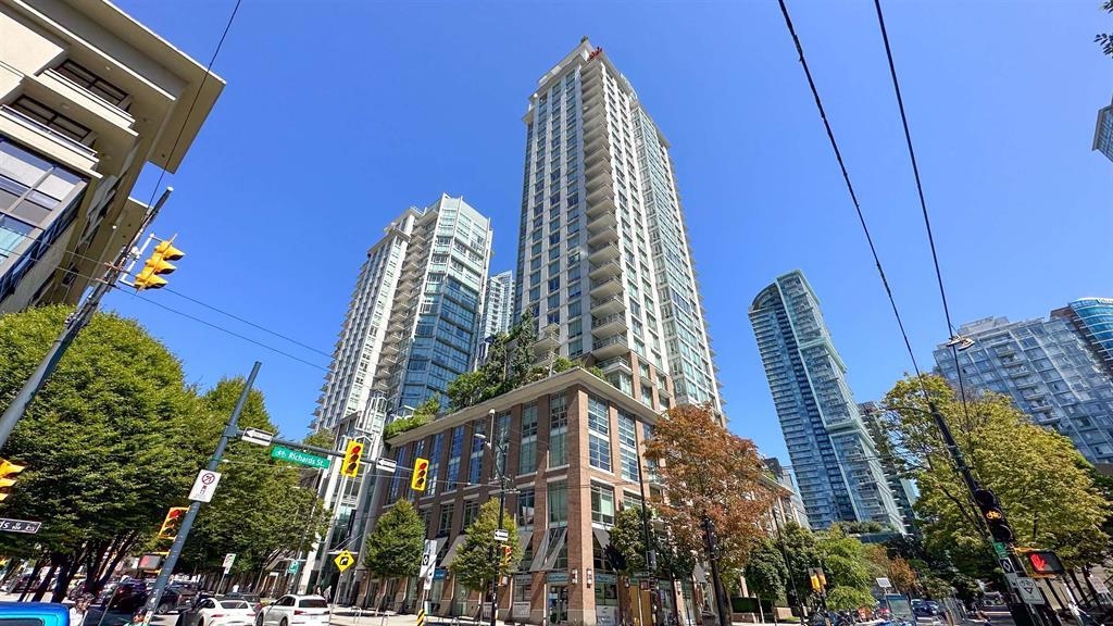 906 535 SMITHE STREET, R3157275, BC,