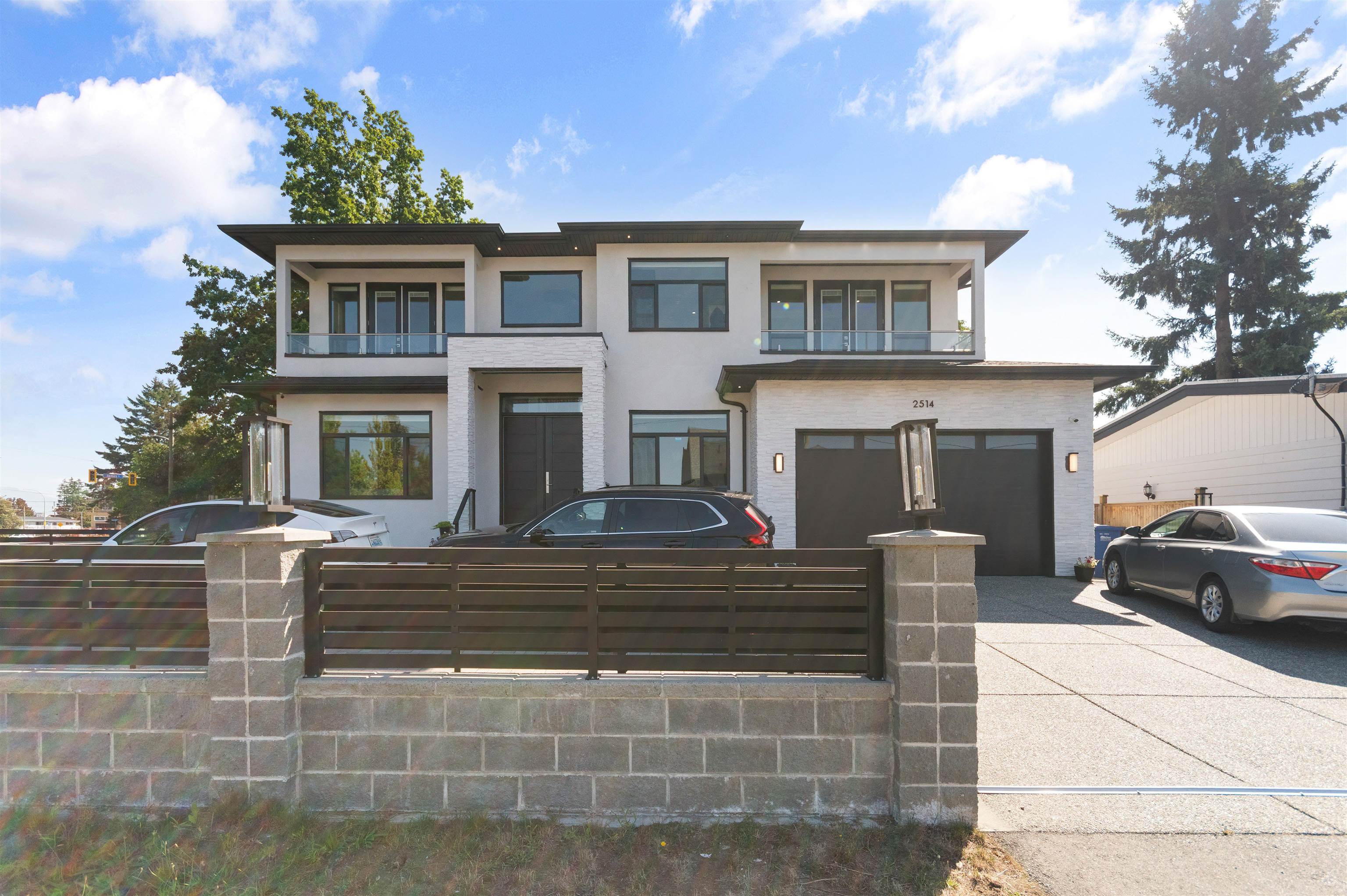 MLS® listing #R3157603 for sale located at 2514 LYNDEN STREET, Abbotsford BC V2T 3C3