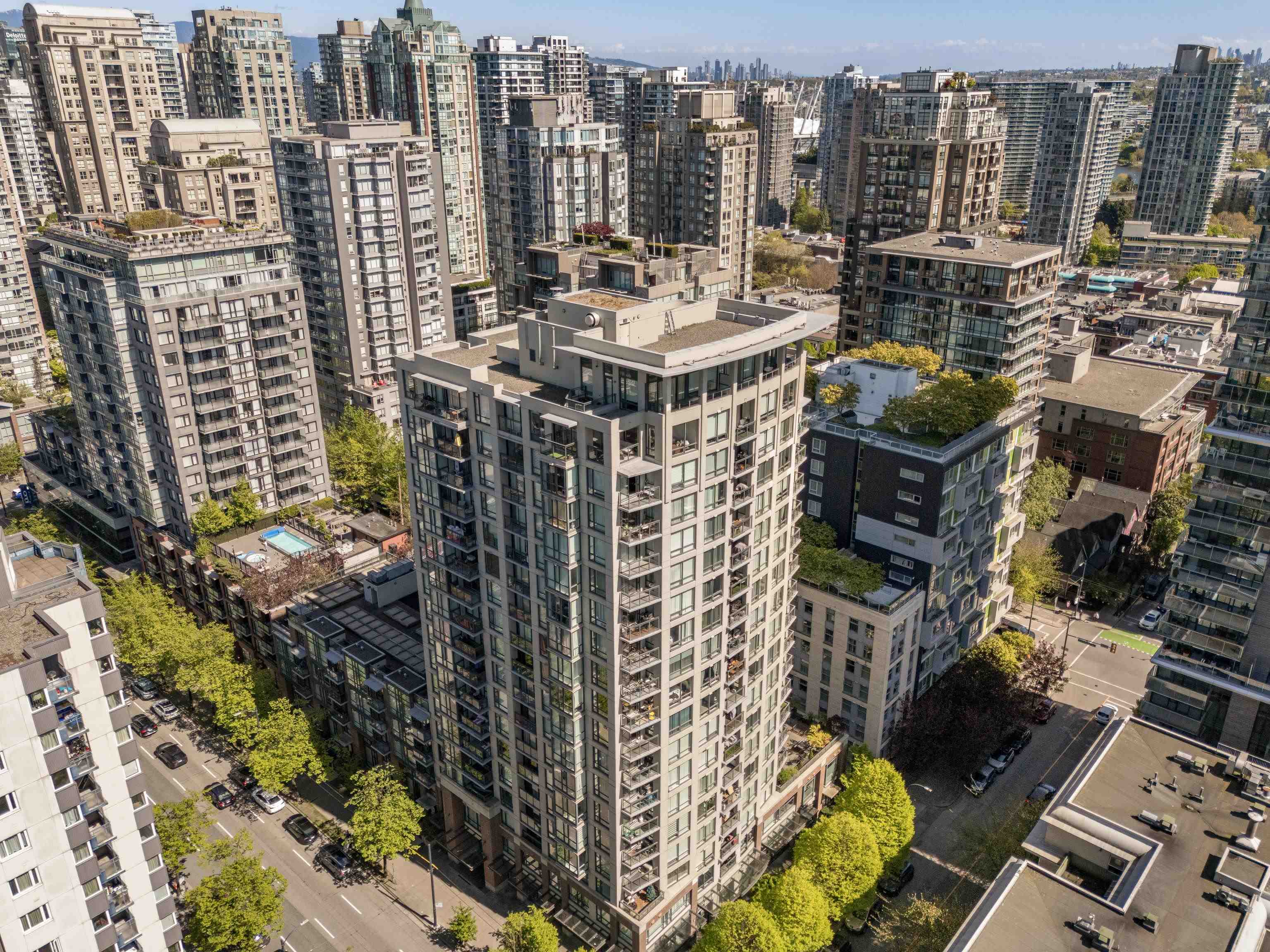 PH10 1082 SEYMOUR STREET, R3157614, BC,
