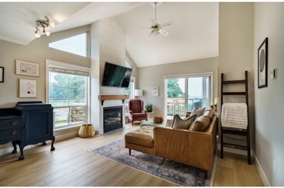 305 33150 4TH AVENUE, R3157624, BC,