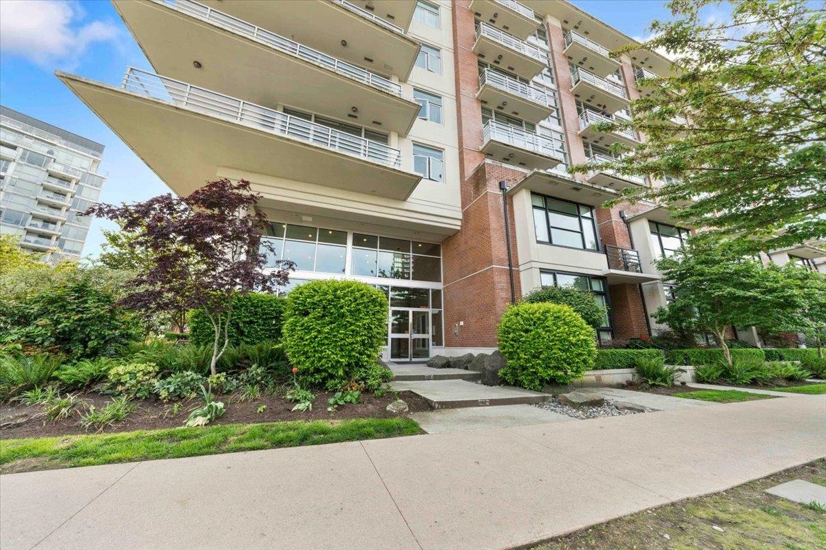 512 298 E 11TH AVENUE, R3157651, BC,