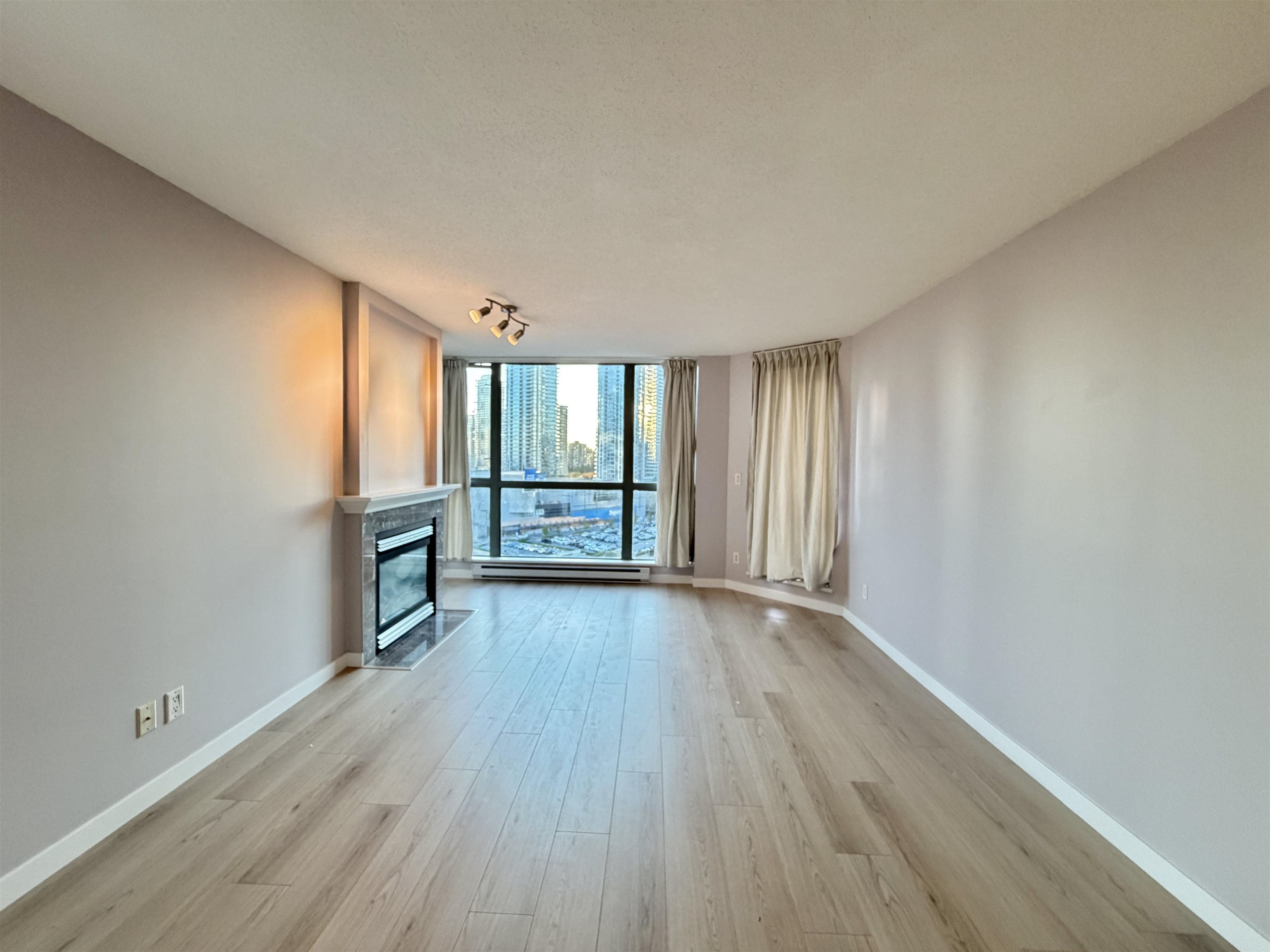 1305 4788 HAZEL STREET, R3157684, BC,