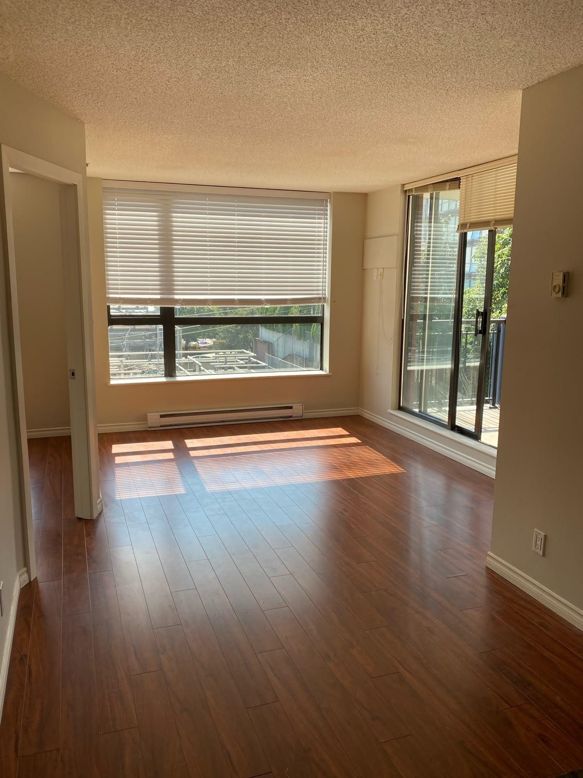301 833 AGNES STREET, R3157690, BC,