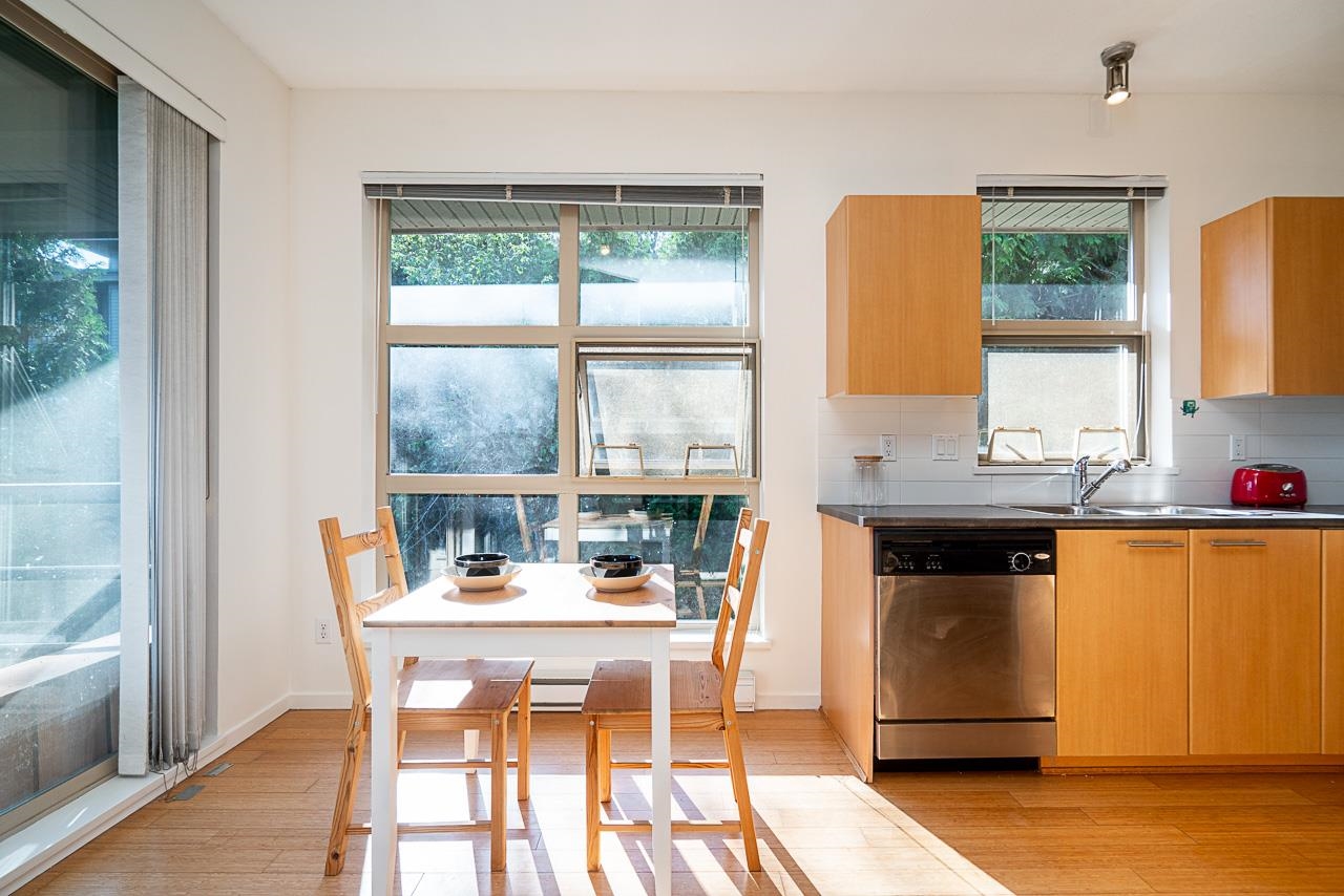 516 9319 UNIVERSITY CRESCENT, R3157735, BC,