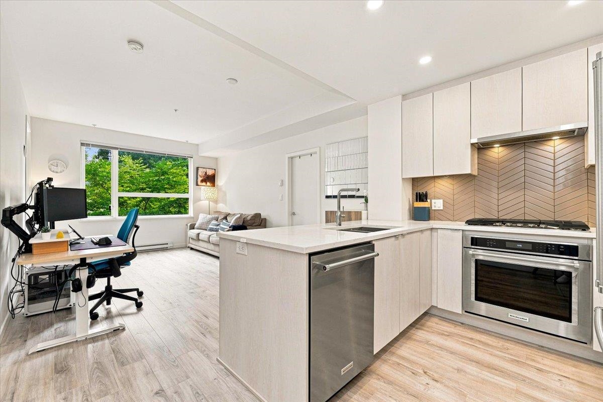 205 717 BRESLAY STREET, R3157745, BC,