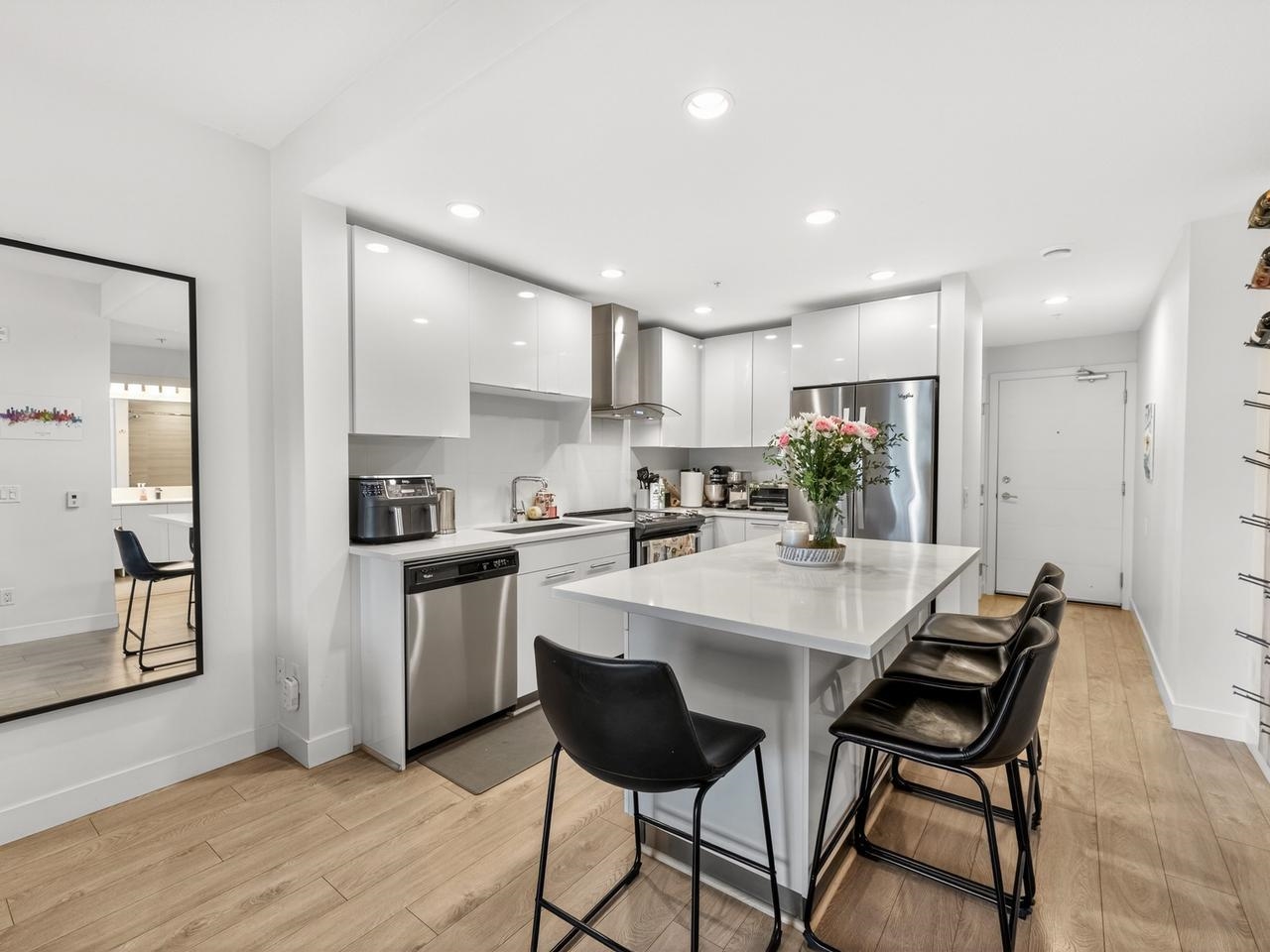 423 723 3RD STREET, R3157859, BC,