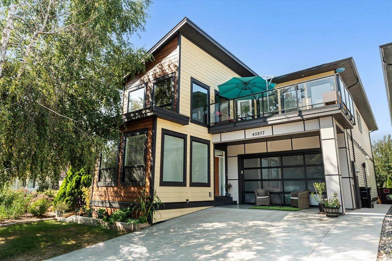 MLS® listing #R3157931 for sale located at 45977 LAKE DRIVE, Chilliwack BC V2R 2P9