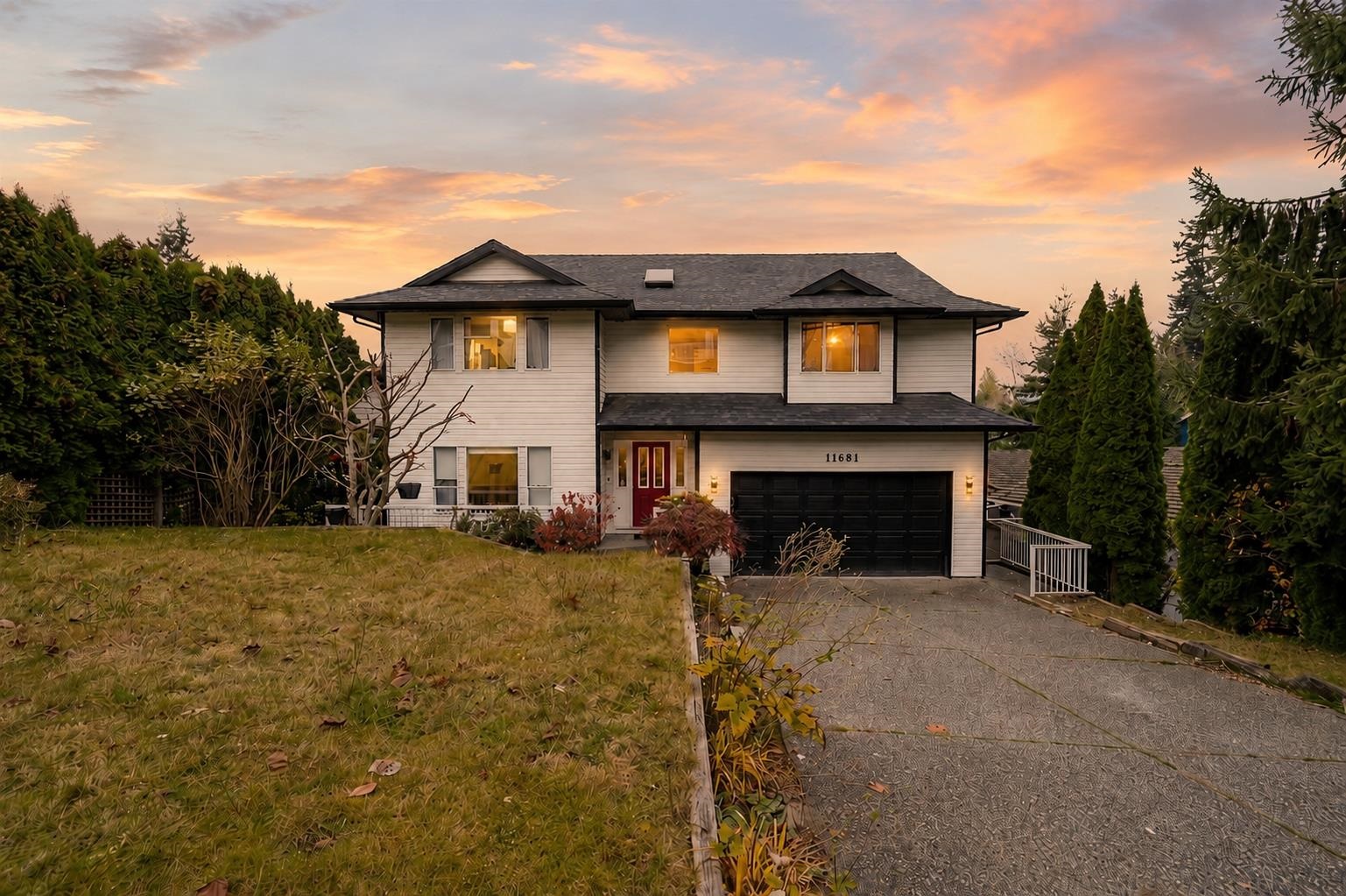 11681 99A AVENUE, Surrey BC V3V 7K5, R3157951, BC,